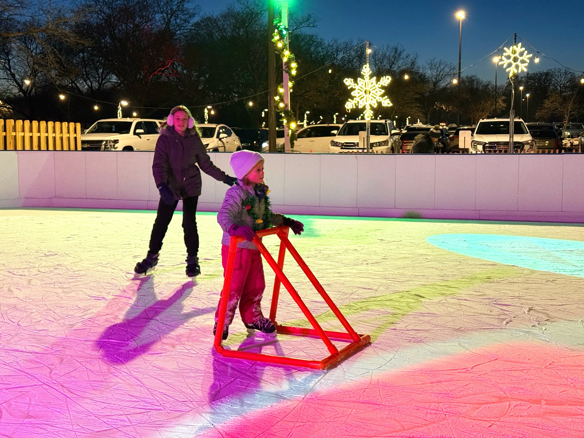 【printemps】icering candysky Lace up your skates—or borrow ours—and take a spin under the
