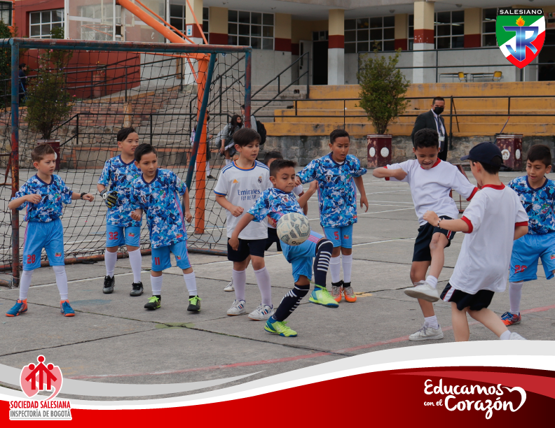Colegio Salesiano Juan... - Colegio Salesiano Juan del Rizzo