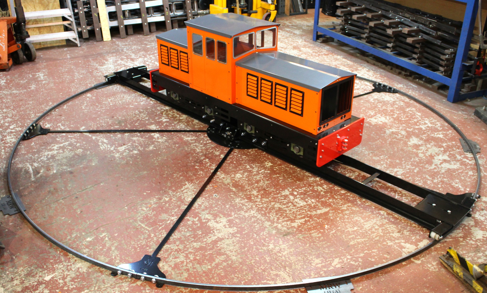 Miniature - Elizabeth Turntable With Titan | Facebook
