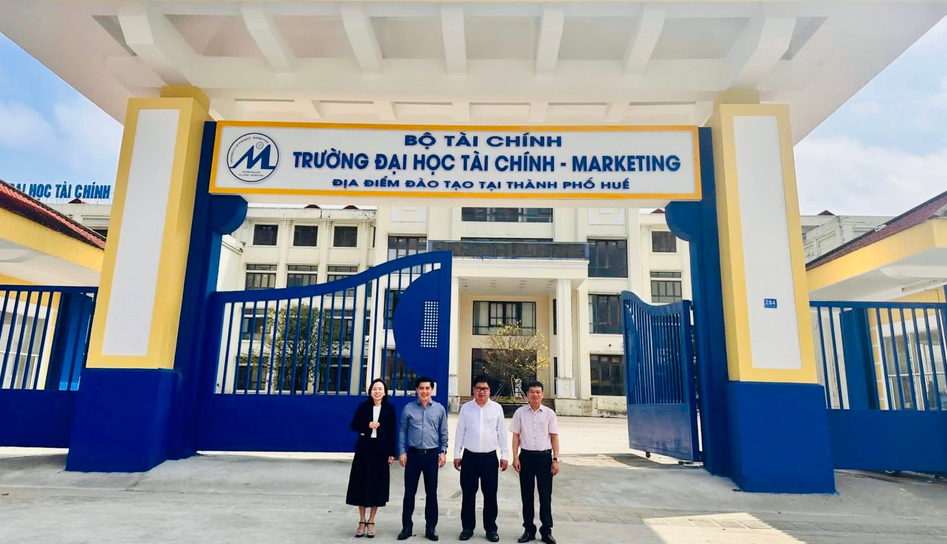 Trường Đại học Tài... - Trường Đại học Tài chính - Marketing