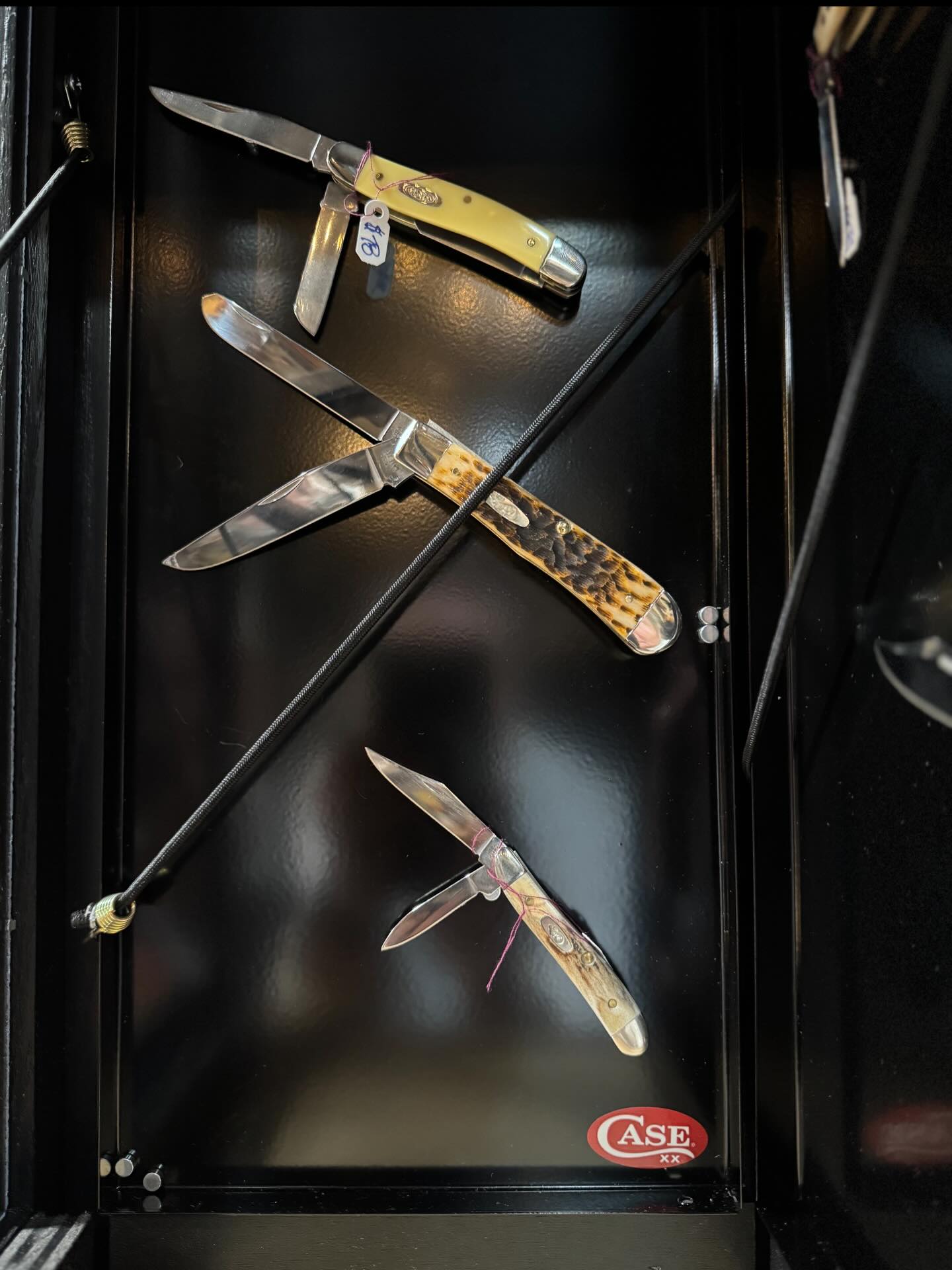 Case Connexx series celebrates 135 years with unique knives