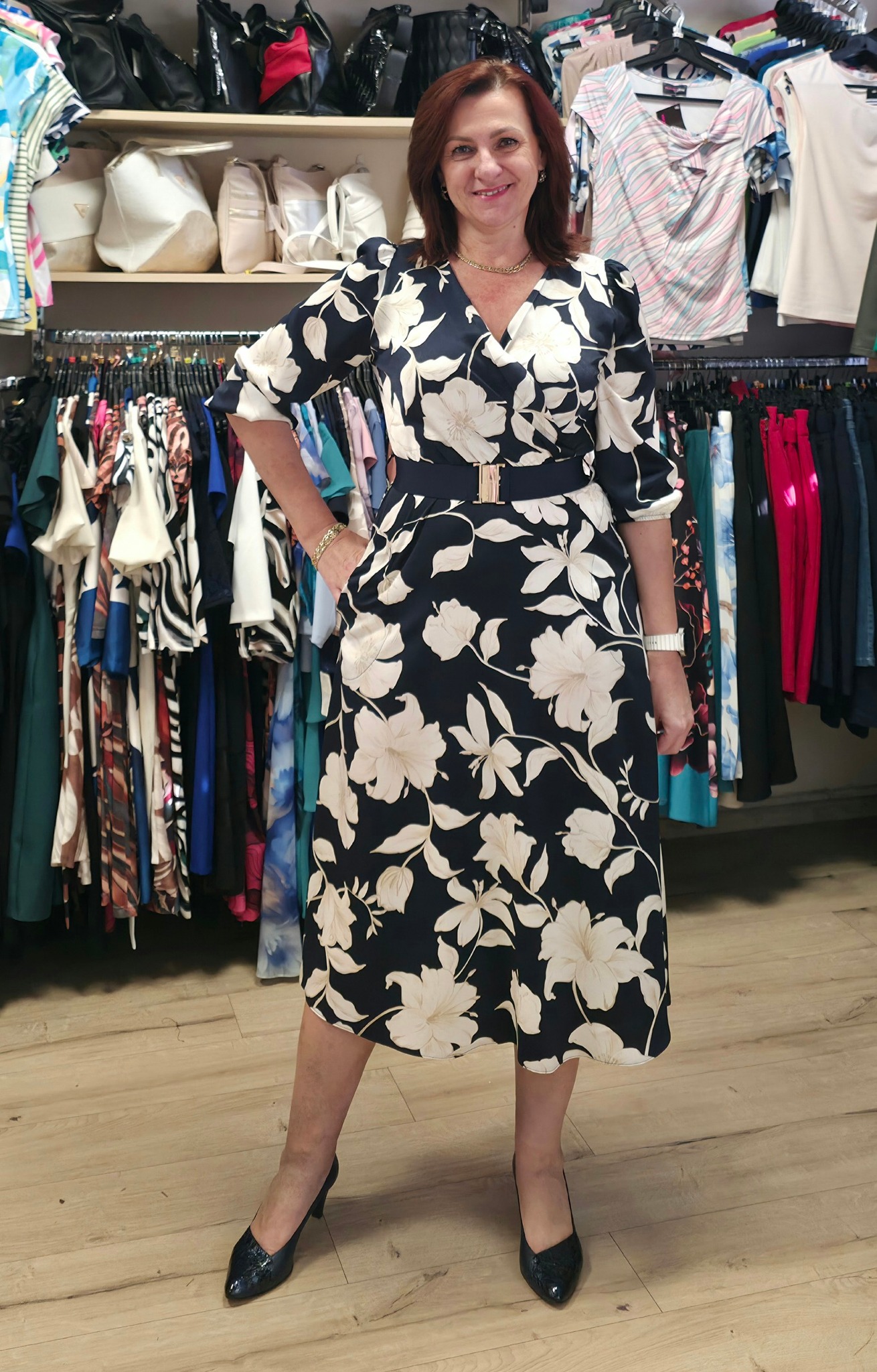 MÓDI DIVAT Női és Férfi divatáru,táska,cipő TARA - MYA Fashion ...