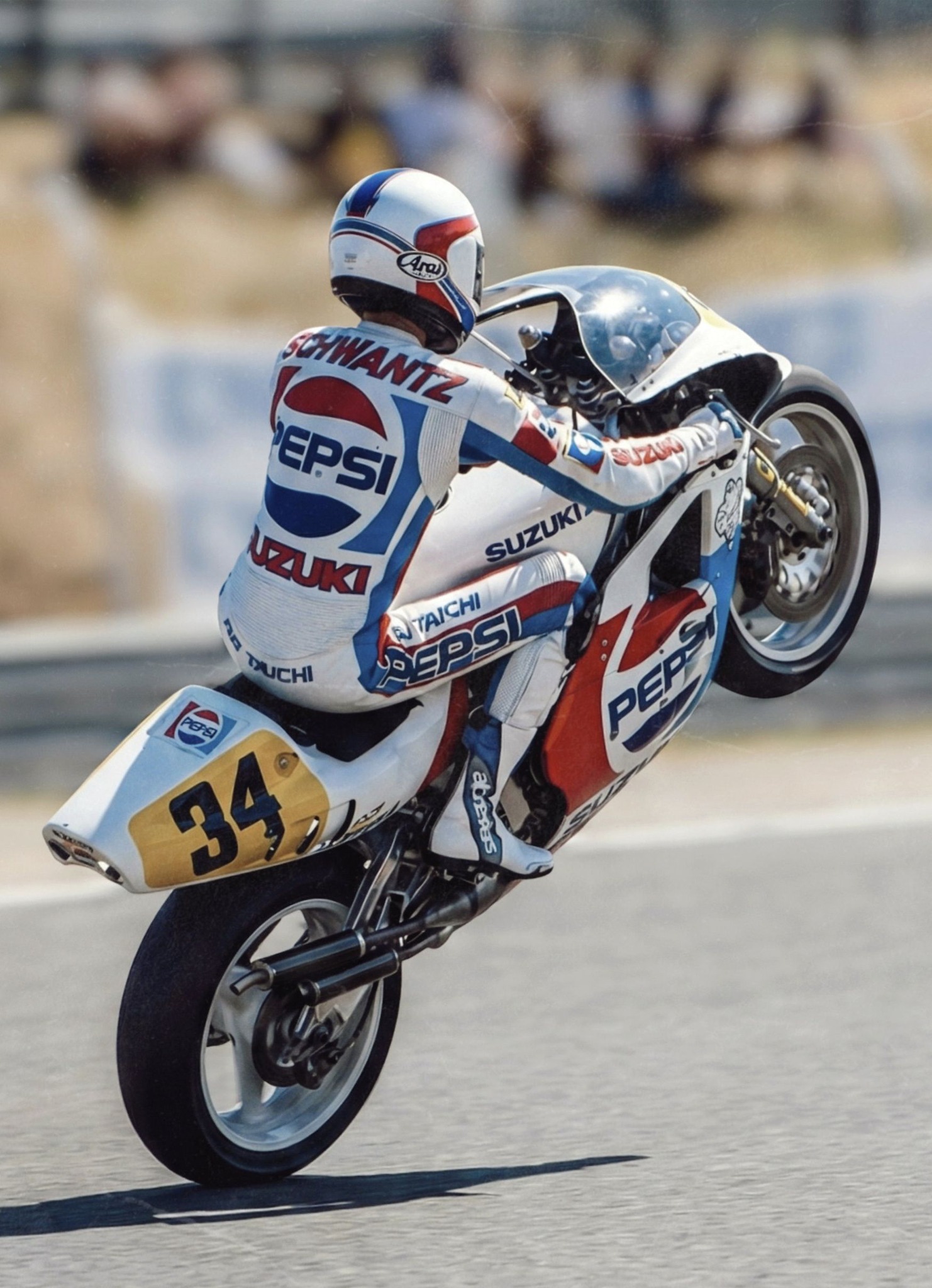 Team Pepsi Suzuki 1988 KevinSchwantz 🇺🇲 #34 and Rob McElnea #10