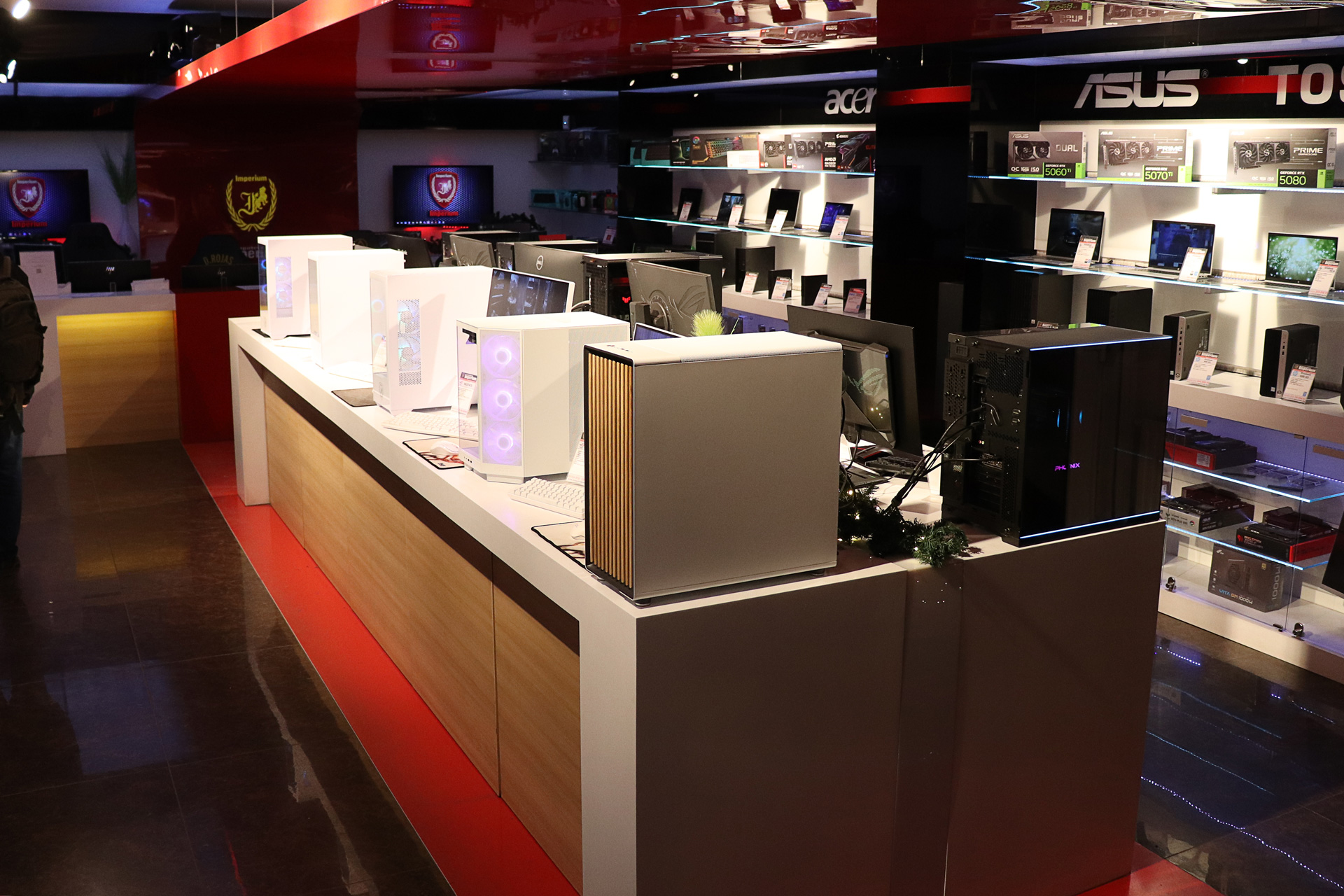 Computer Imperium - Legendás DELL Ultrasharp sorozatú monitorok ...