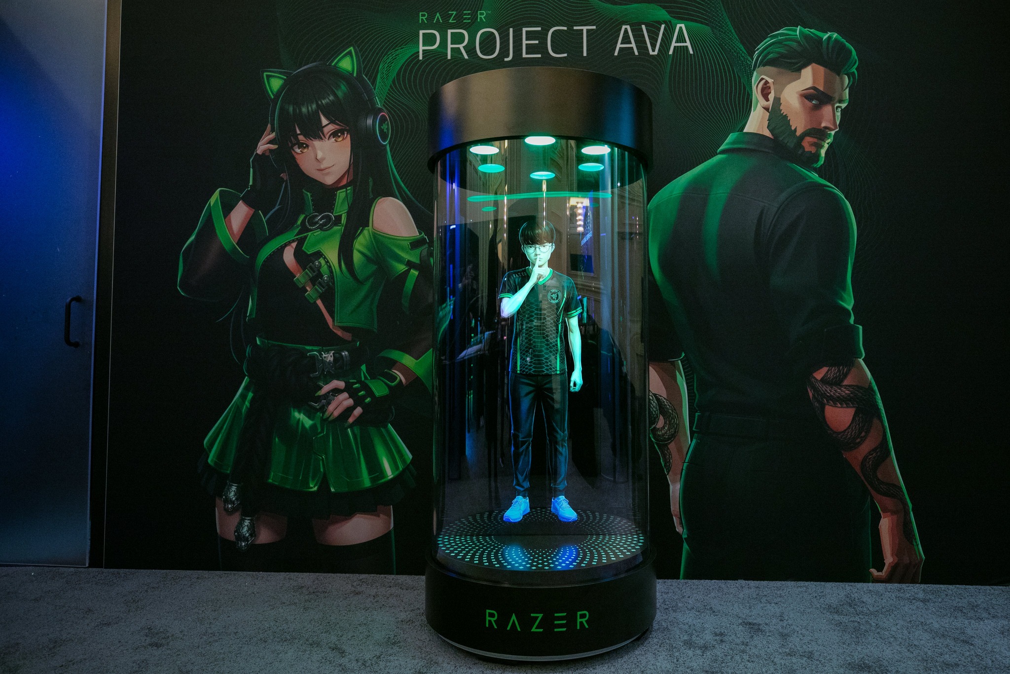 Razer - Razer added a new photo — with น้อง นนท์ คนเดิม...