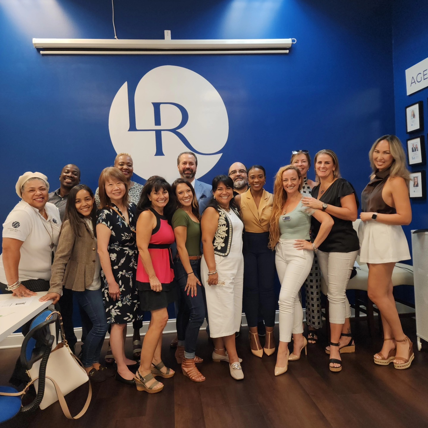 La Rosa Realty Beaches added a... - La Rosa Realty Beaches
