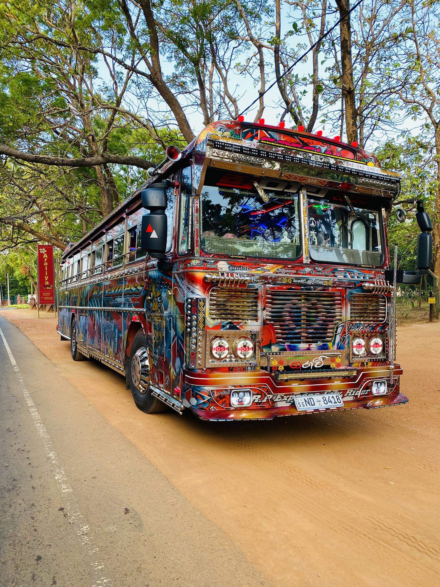 Buses Modify In Sri Lanka - බස් මොඩිෆයි ශ්‍රී ලංකා 🚃🚃 | Just now Trinco ...