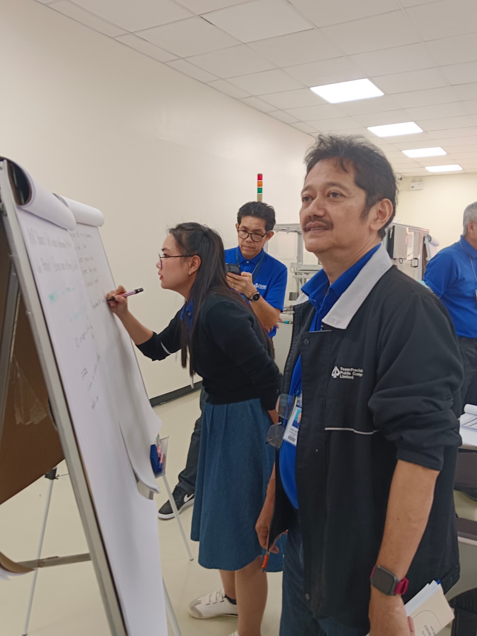 QHC Training - QHC Training added a new photo — with ศศิธร...