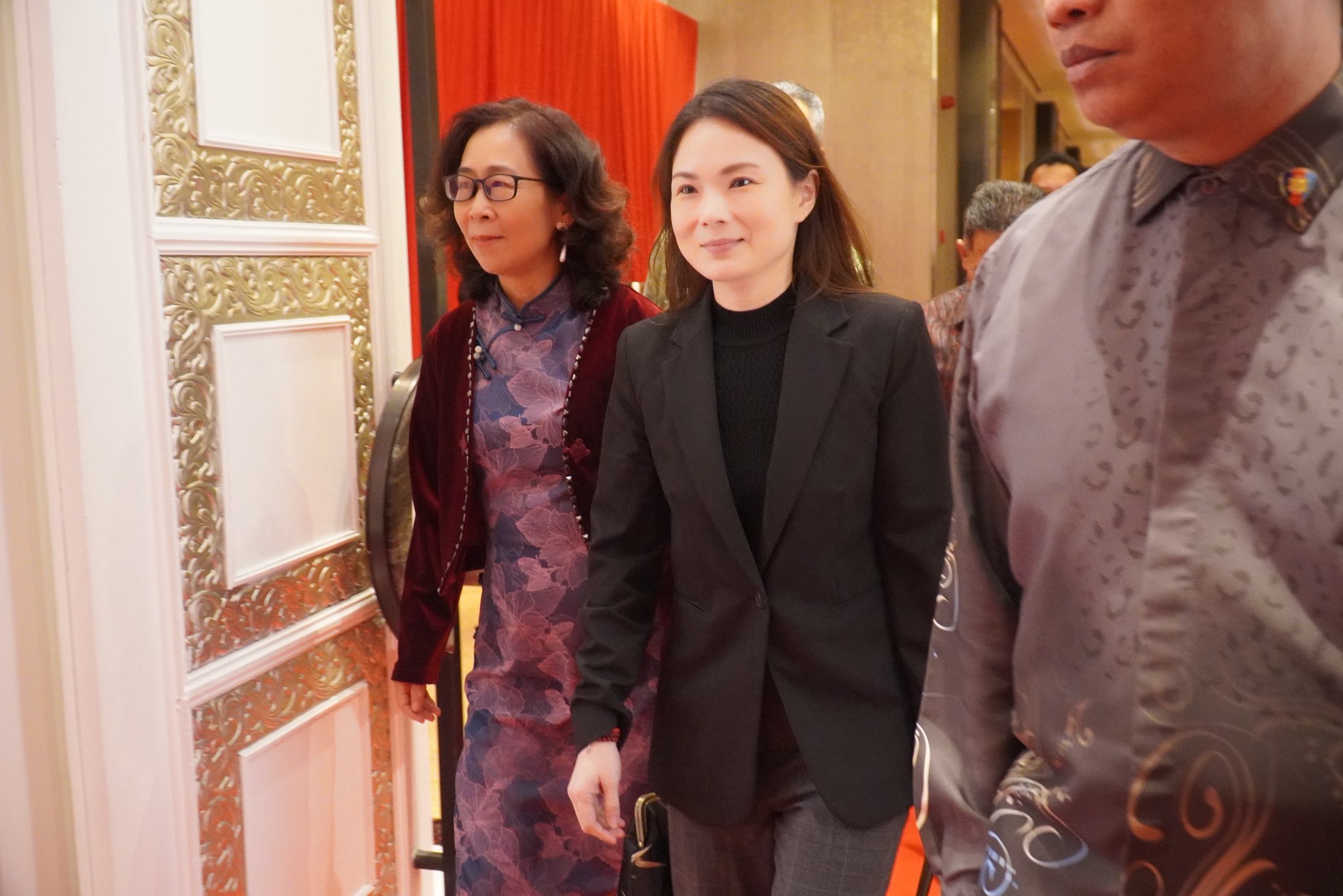 Alice Lau 刘强燕 - Alice Lau 刘强燕 added a new photo.