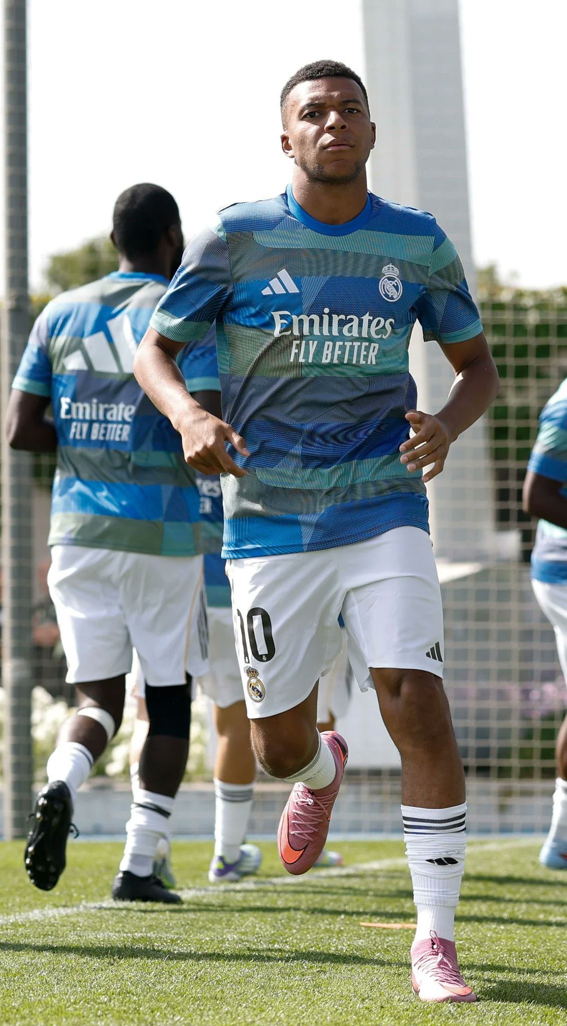 👕🔟 Kylian Mbappé wore the number 10 shirt at Real Madrid for the