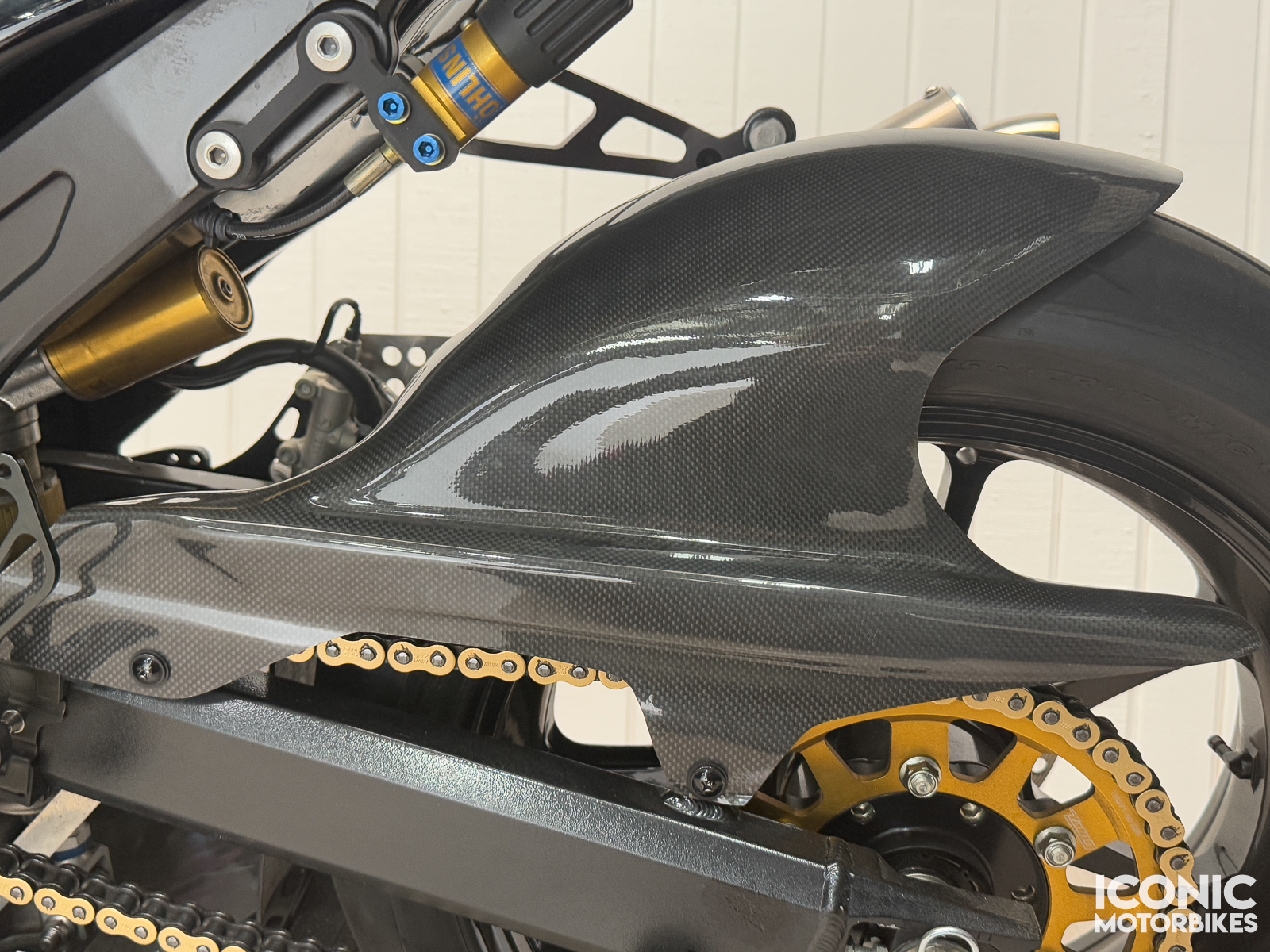 Custom 2002 Kawasaki Kz1000 for sale with R6 swingarm and ZX6RR forks