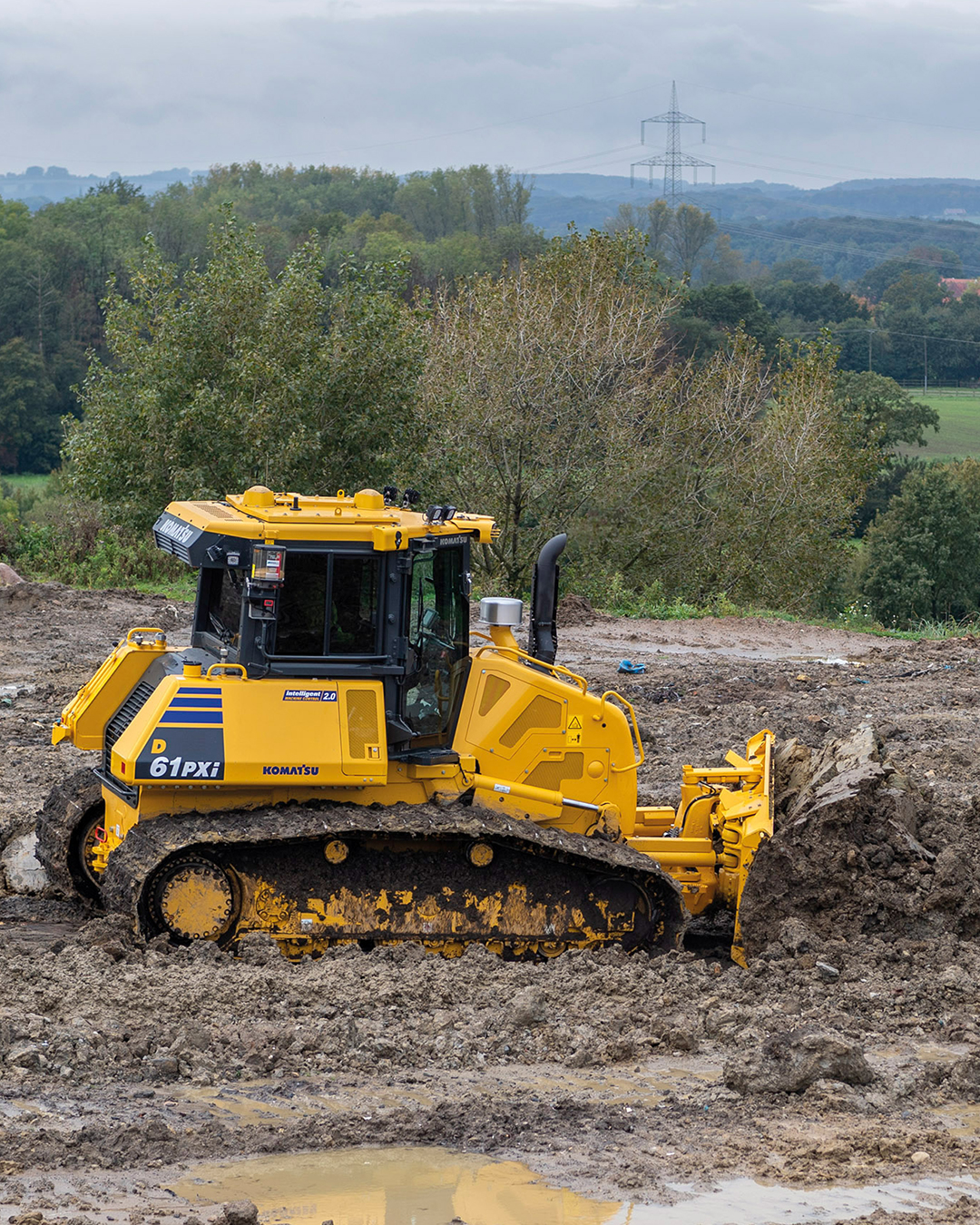 Komatsu Europe - #Komatsu D475-8 Large Bulldozer with its giant ripper ...