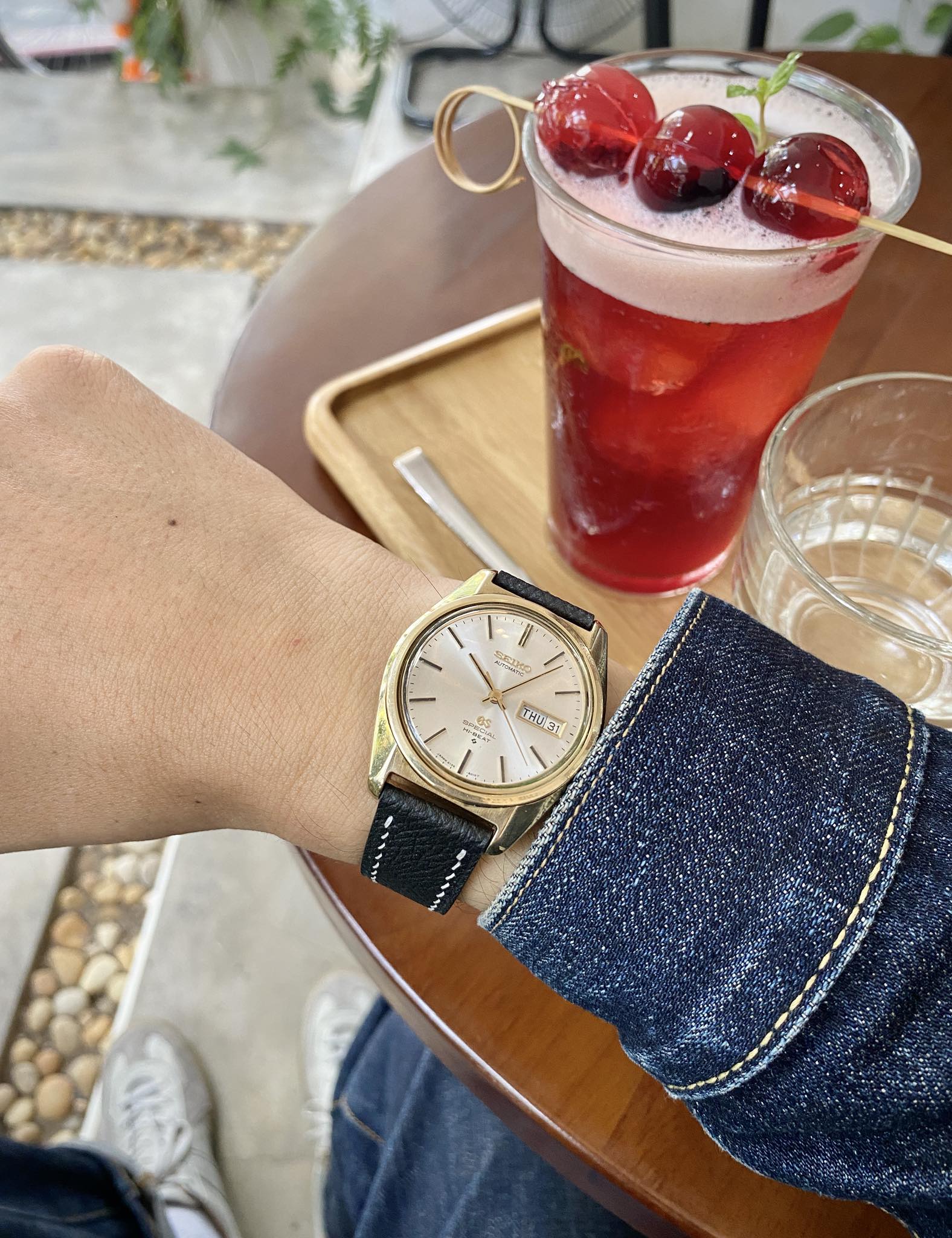 Yesterday ? Grand Seiko 6156-8020 Special Cap Gold