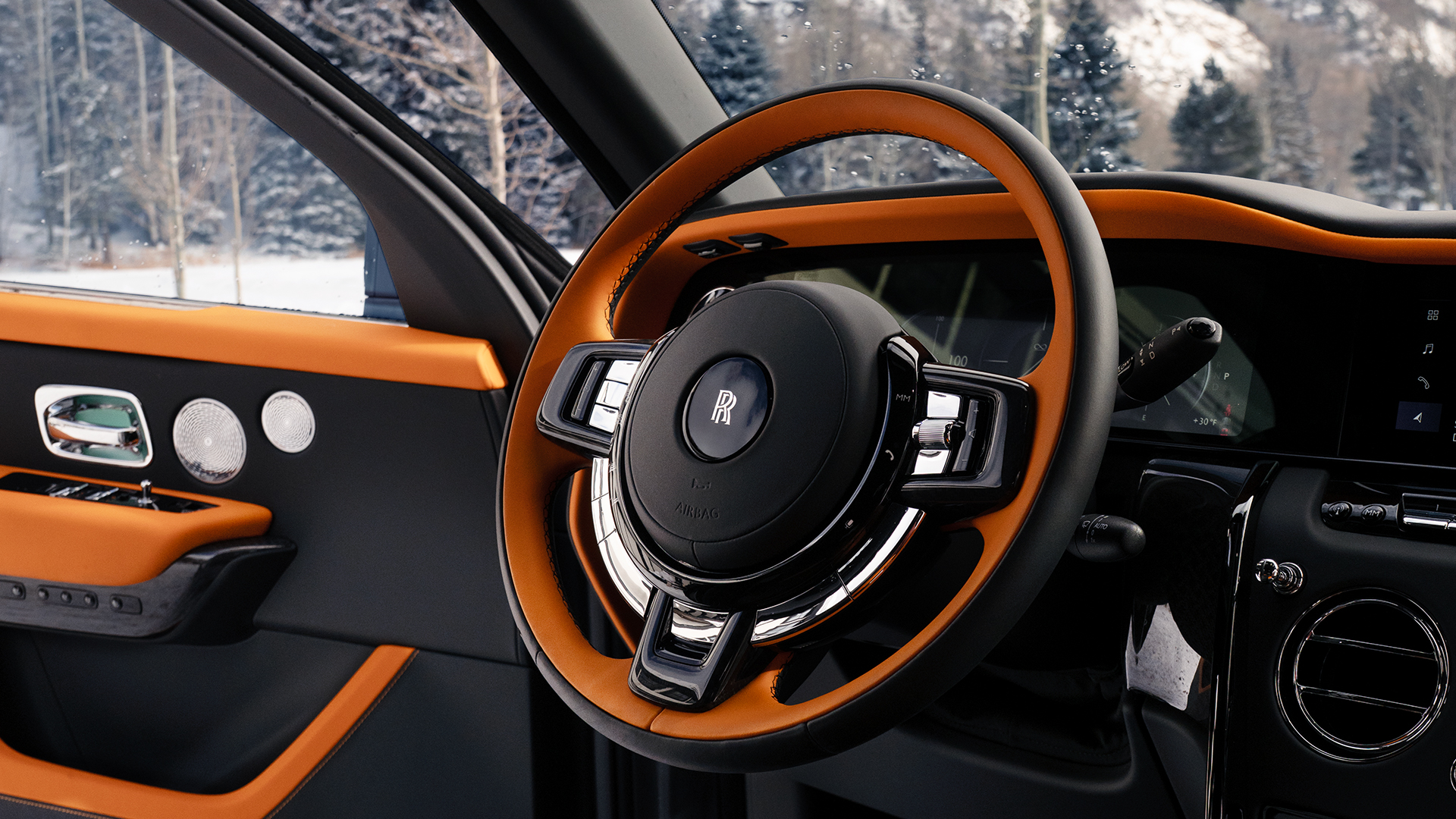 rolls-royce-phantom-sacred-fire-features-a-unique-madeira-red-and