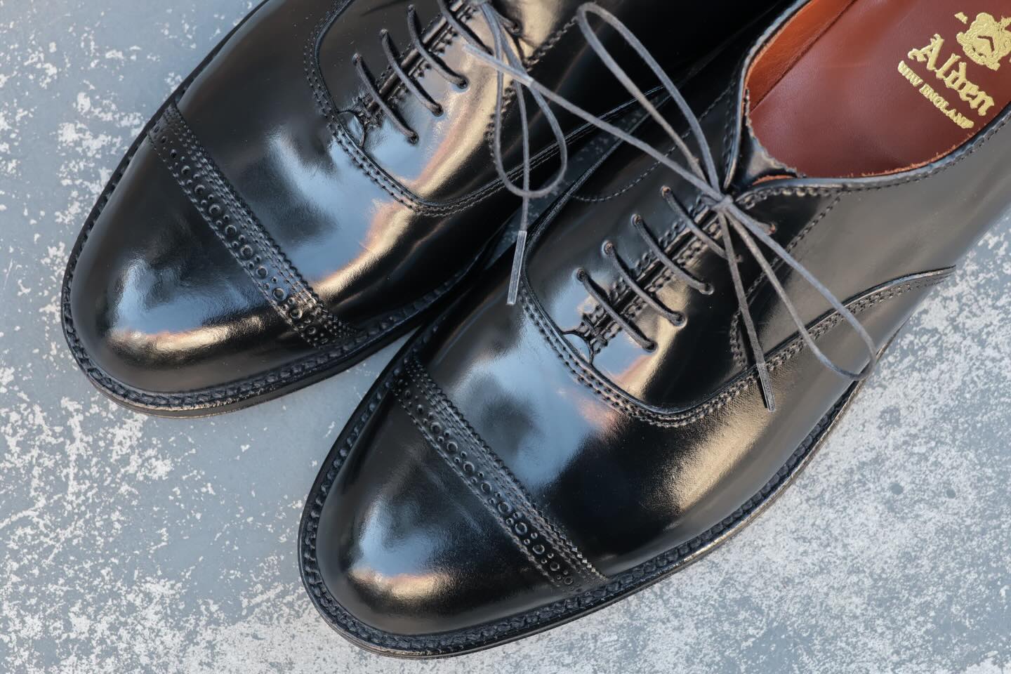 Alden Model: 90168 Style: Cap Toe Bal Last: Grant Material 