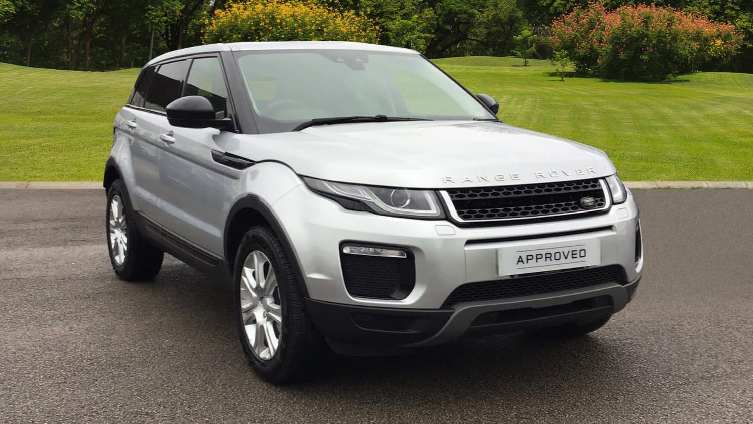 This week’s Car of the Week is... - Vertu Land Rover Nelson | Facebook