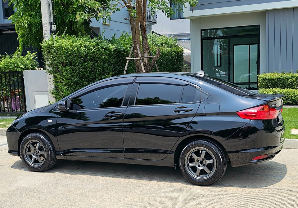 S-Car Auto House-รับซื้อรถเก่าราคาสูง