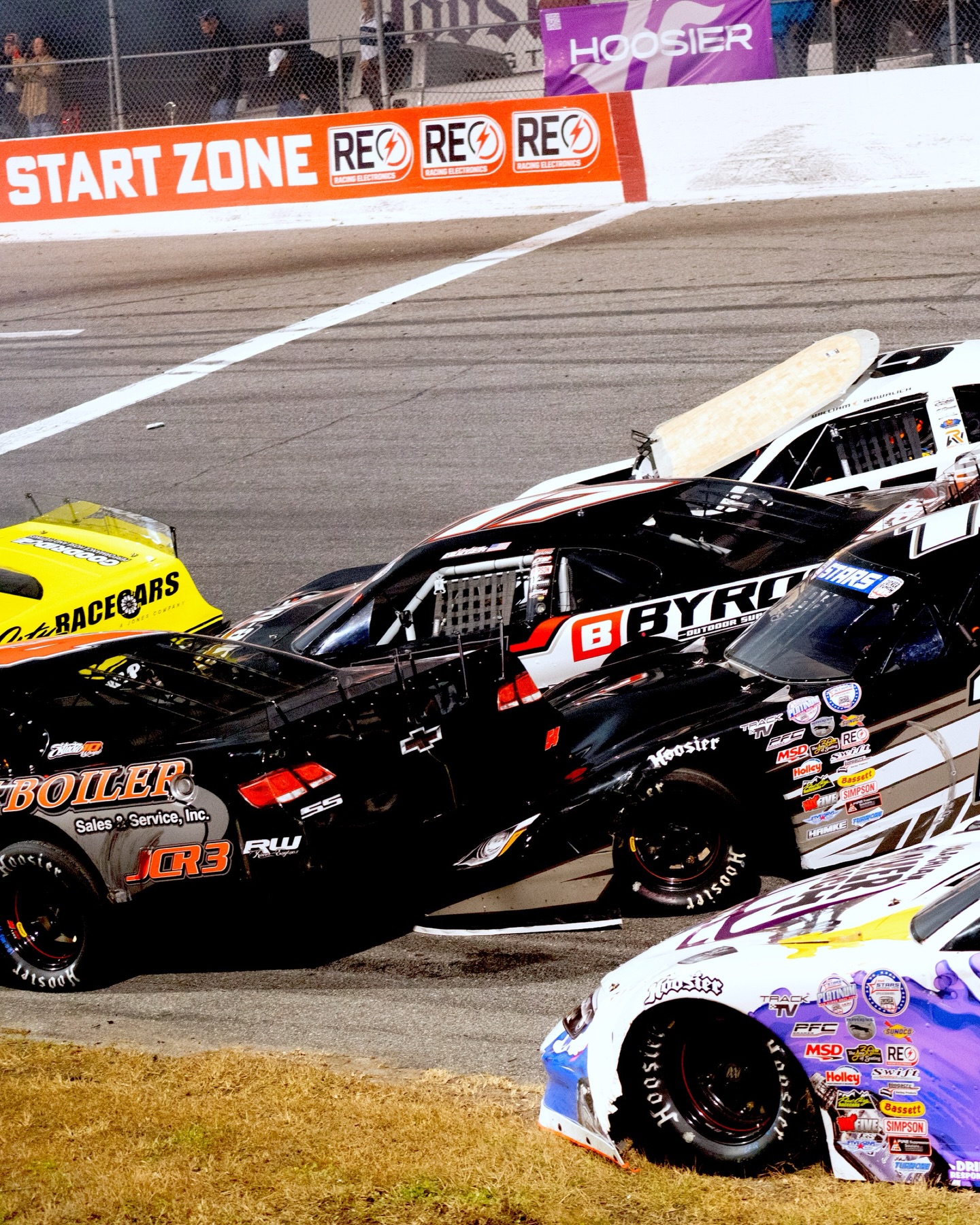 Racing - David Rogers working the low lane. (51 Photo) | Facebook