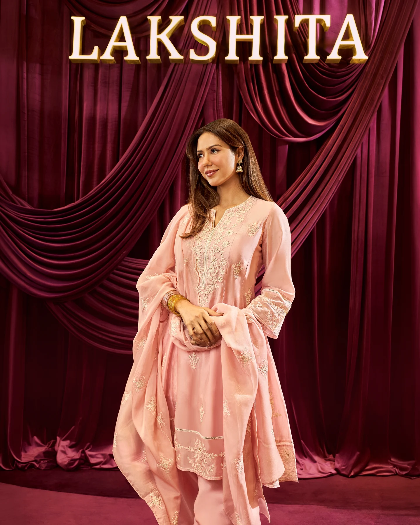 コレクション Thanks sonambajwa in the look that's stolen everyone's heart ✨ The love