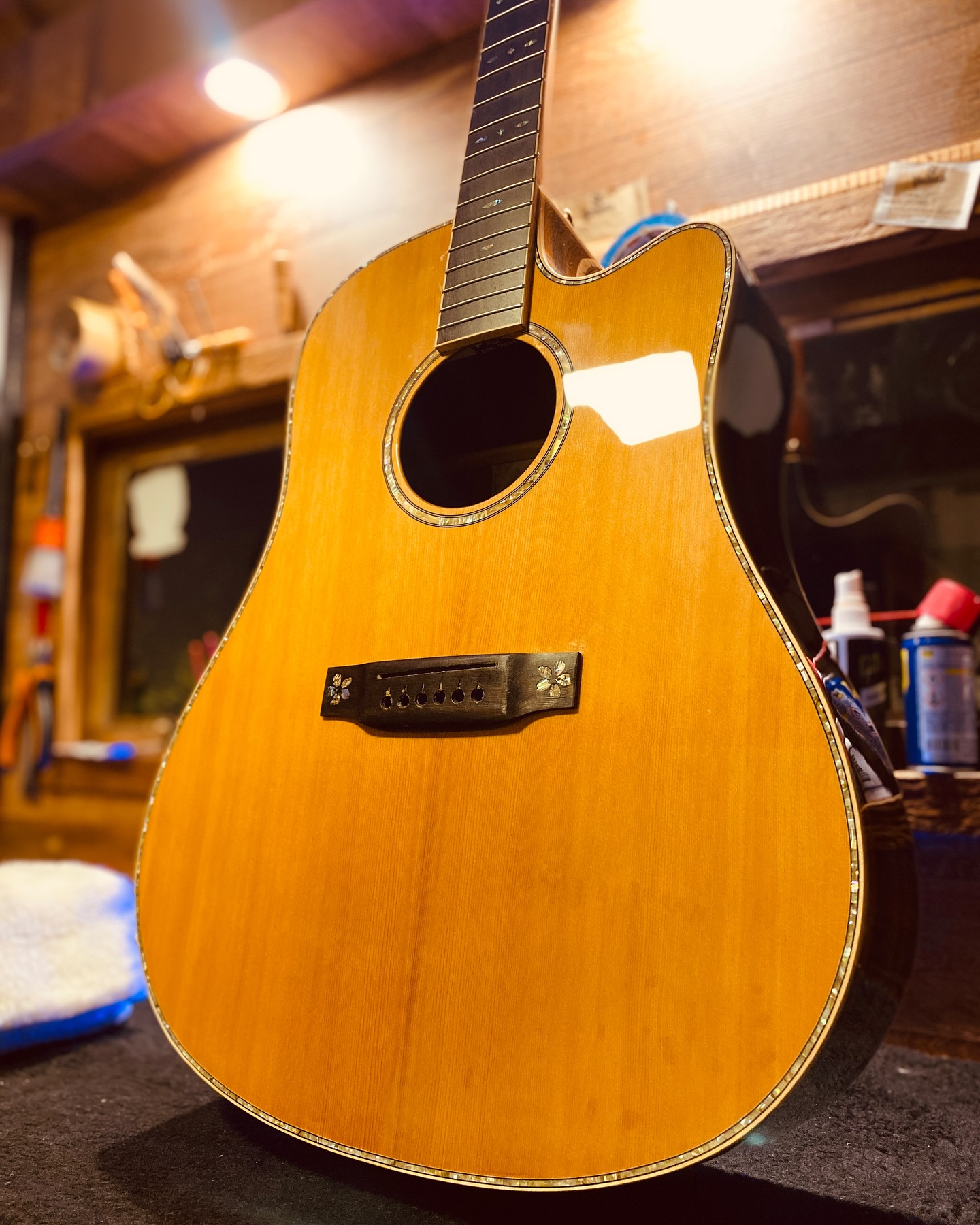 91 Guitar's - 91 Guitar's added a new photo.