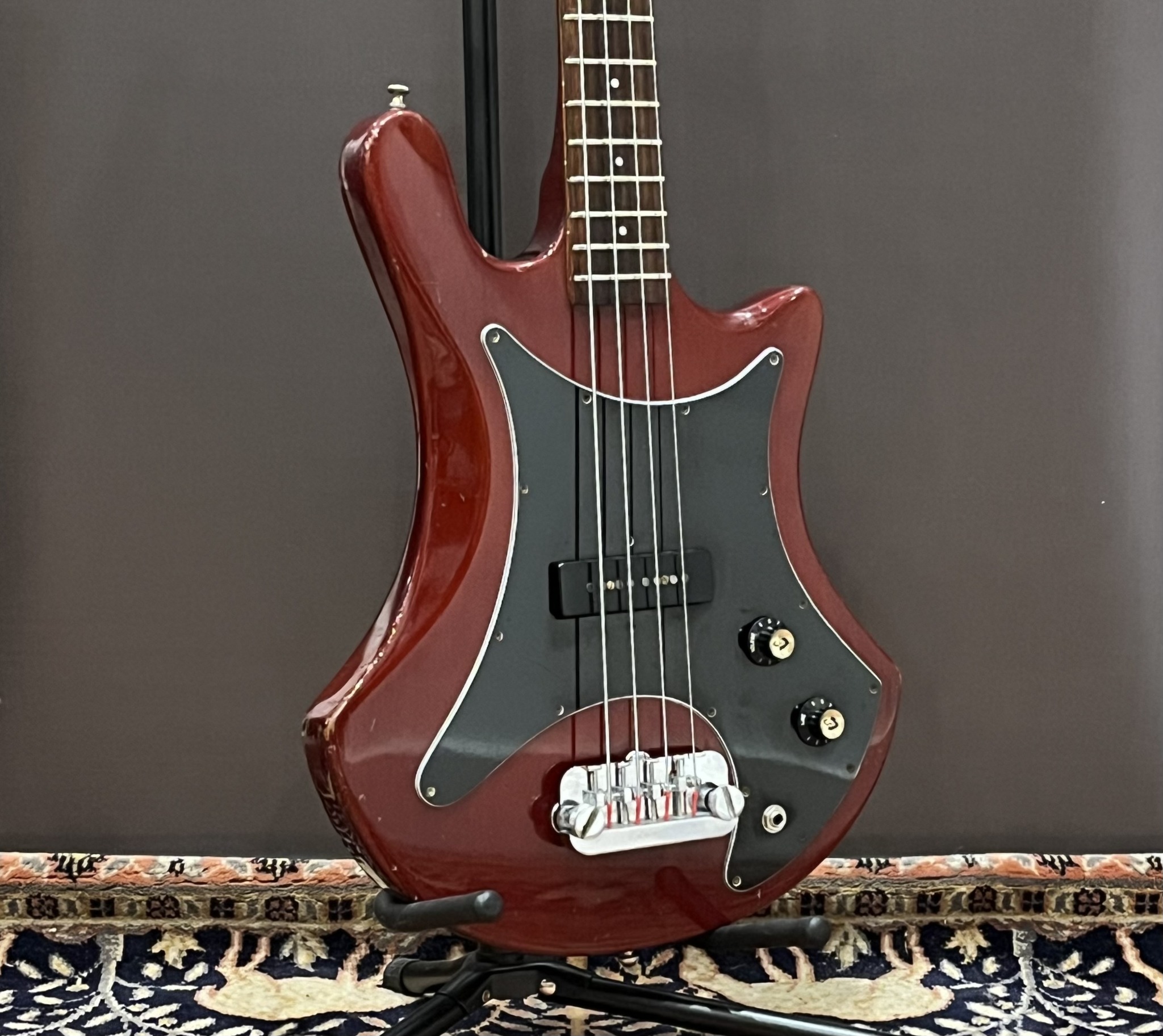Vintage Guild B-302 Bass Guitar Discussion