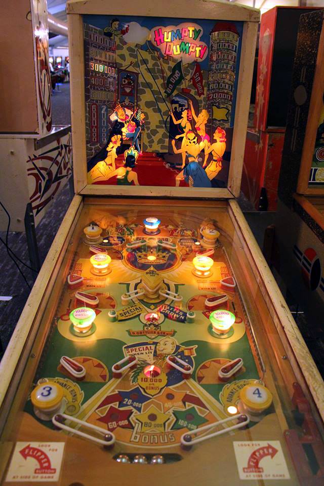 Humpty Dumpty from 1947. First game with flippers and it had 6! My