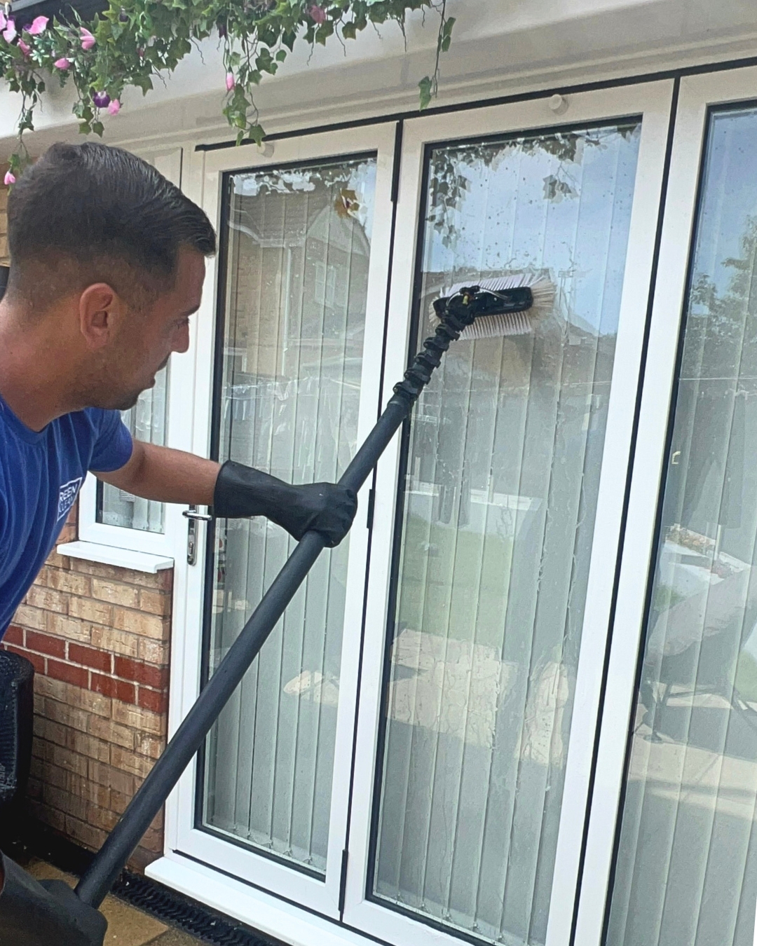 Preen & Clean - 🚨 Warning: May cause jealous neighbours! 🚨... | Facebook