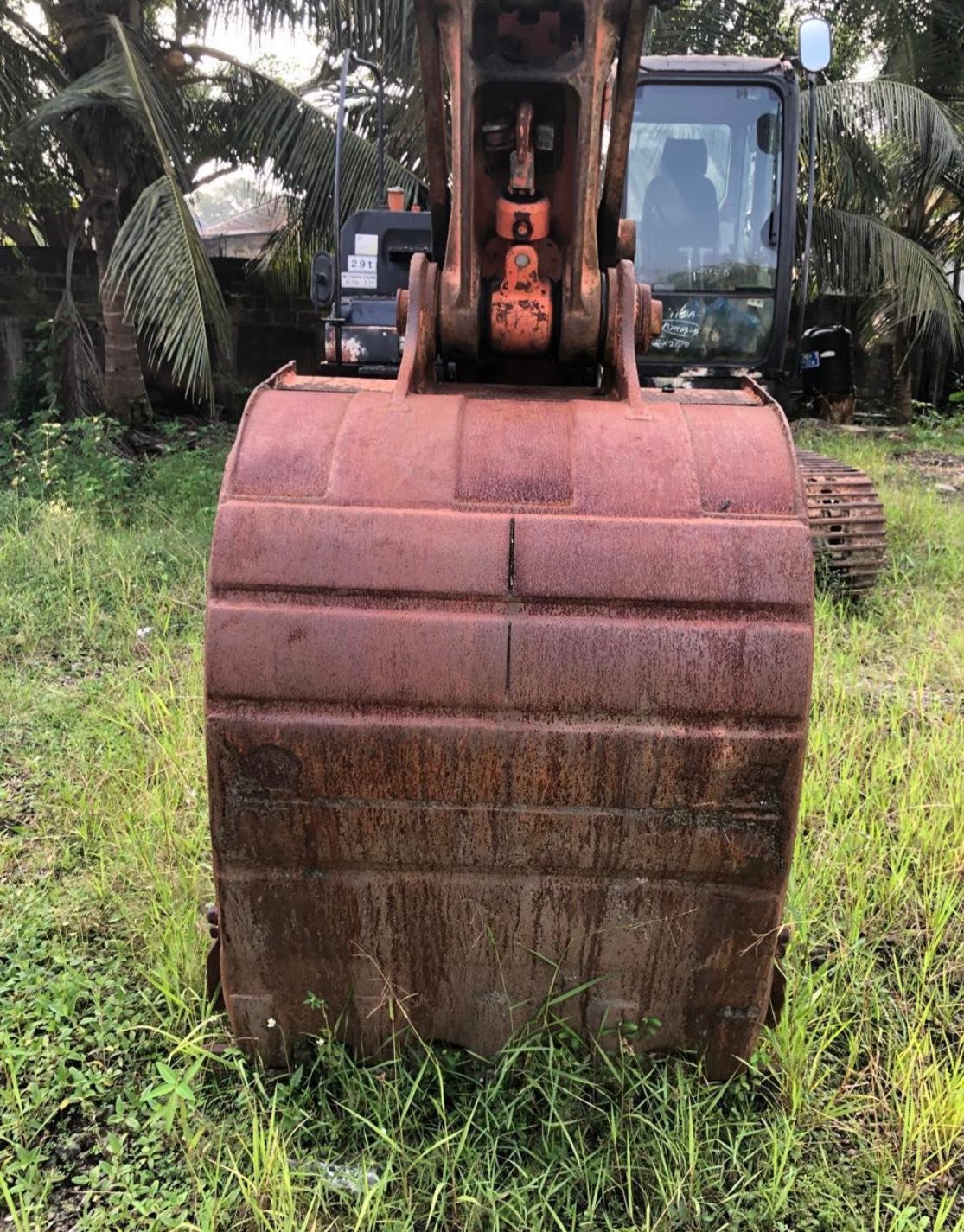 Hitachi zx 200-3 excavator for sale