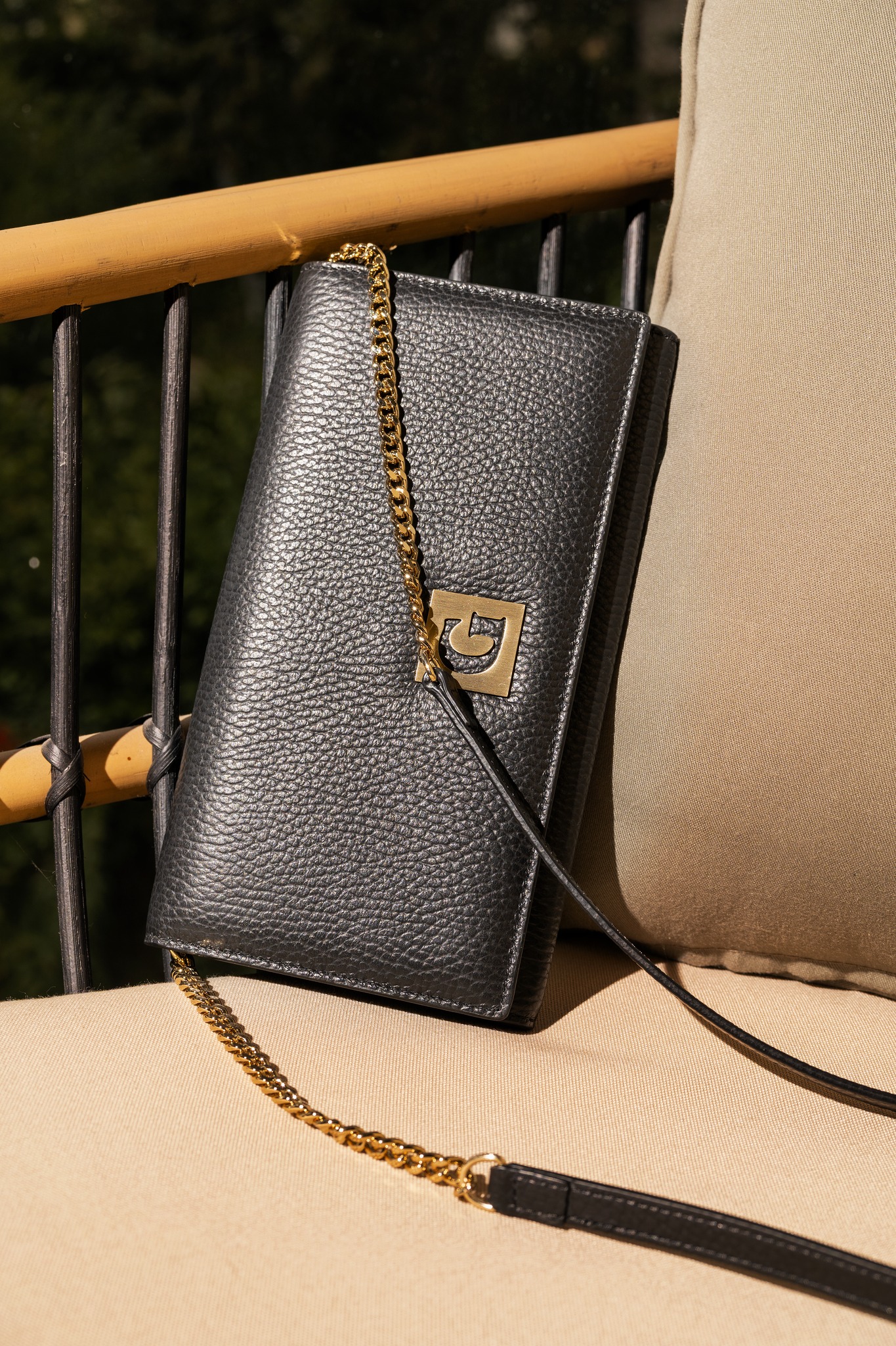 GIRONACCI レザー ハンドバッグ エナメル調 美品》LOEWE（ロエベ 