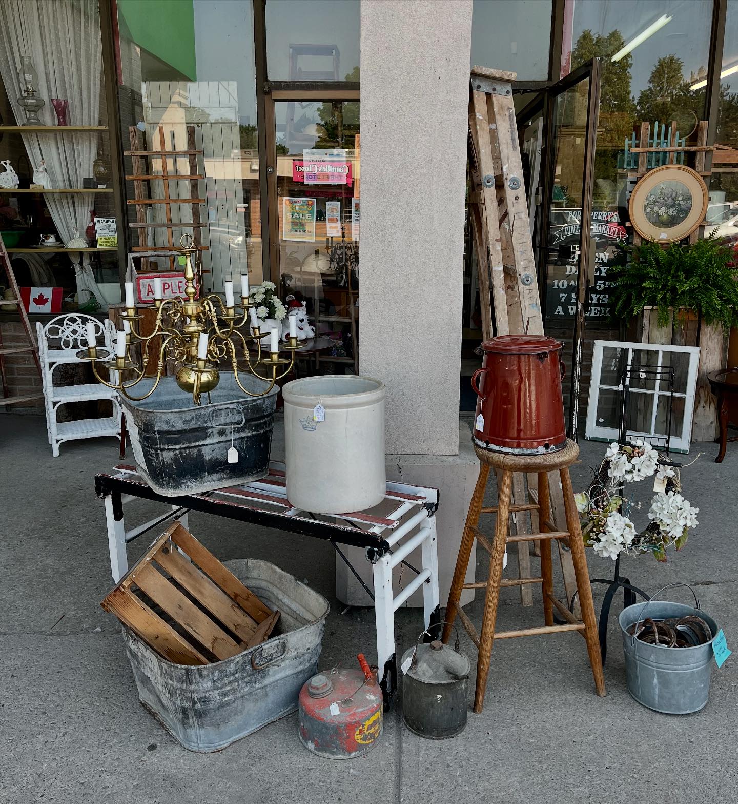 Port Perry's Vintage Market - Is it too early for Christmas?.....never
