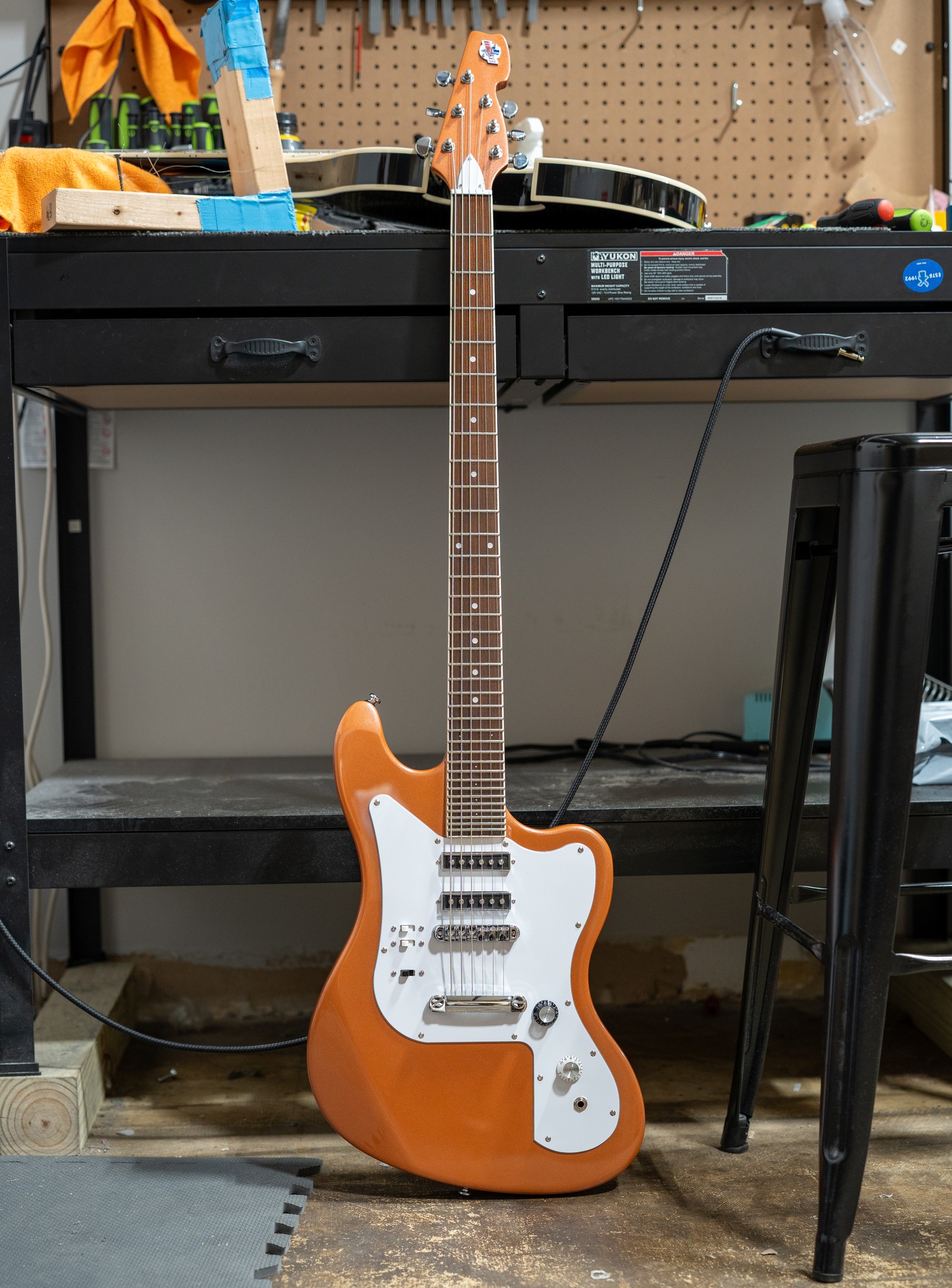 The G4M 638 Baritone is a guitar you NEED to know about! 🎸 With