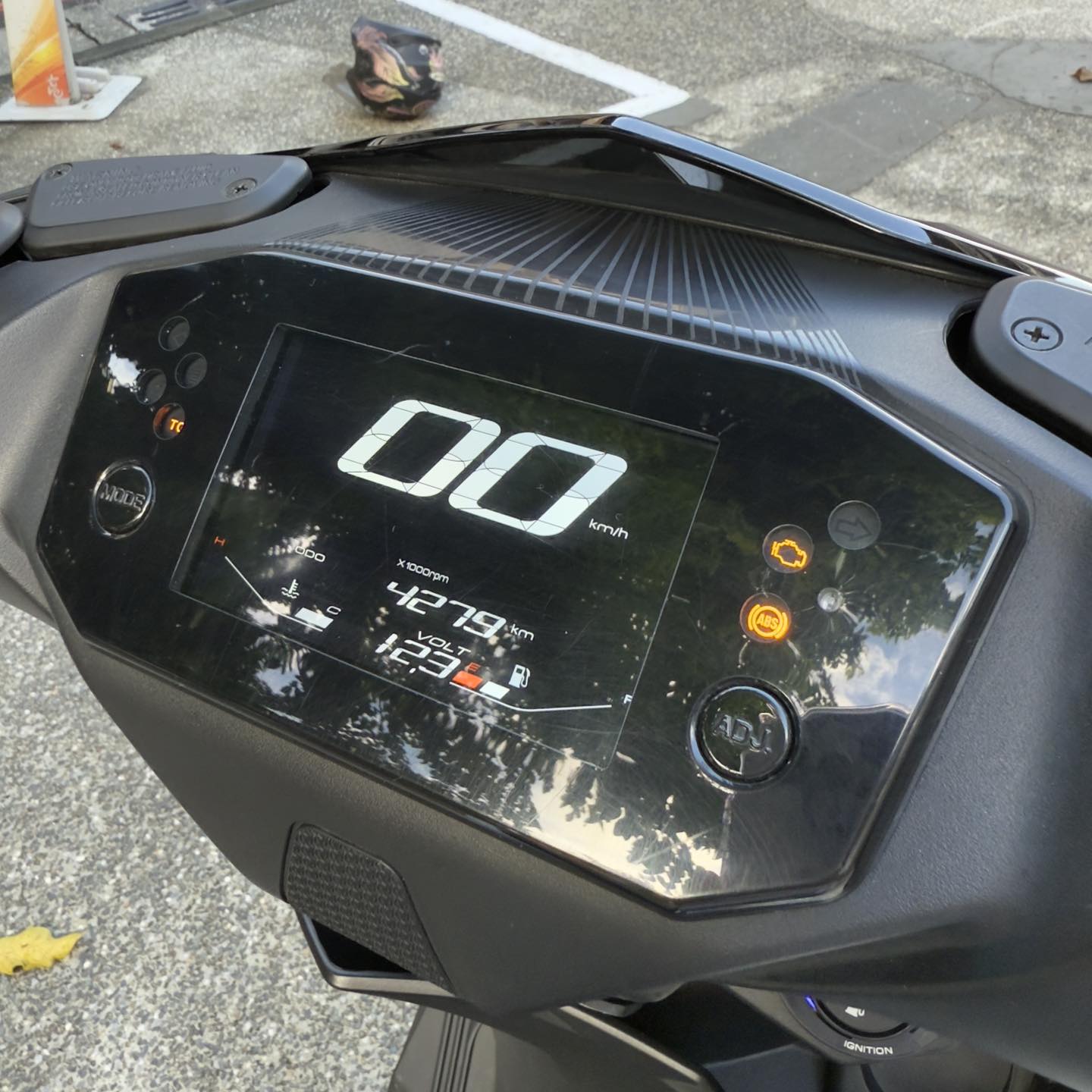 灞瑋機車行 - 2024 光陽 RTS 135 keyless TCS+ABS系統 原廠二副 keyless鑰匙 整車如新 實跑4千多 原廠 ...
