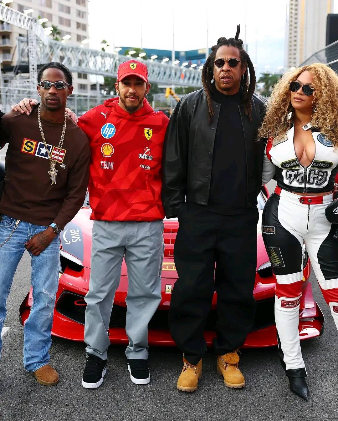 Travis Scott x Lewis Hamilton x Jay-Z x Beyoncé. 🎯💯🙏🏽