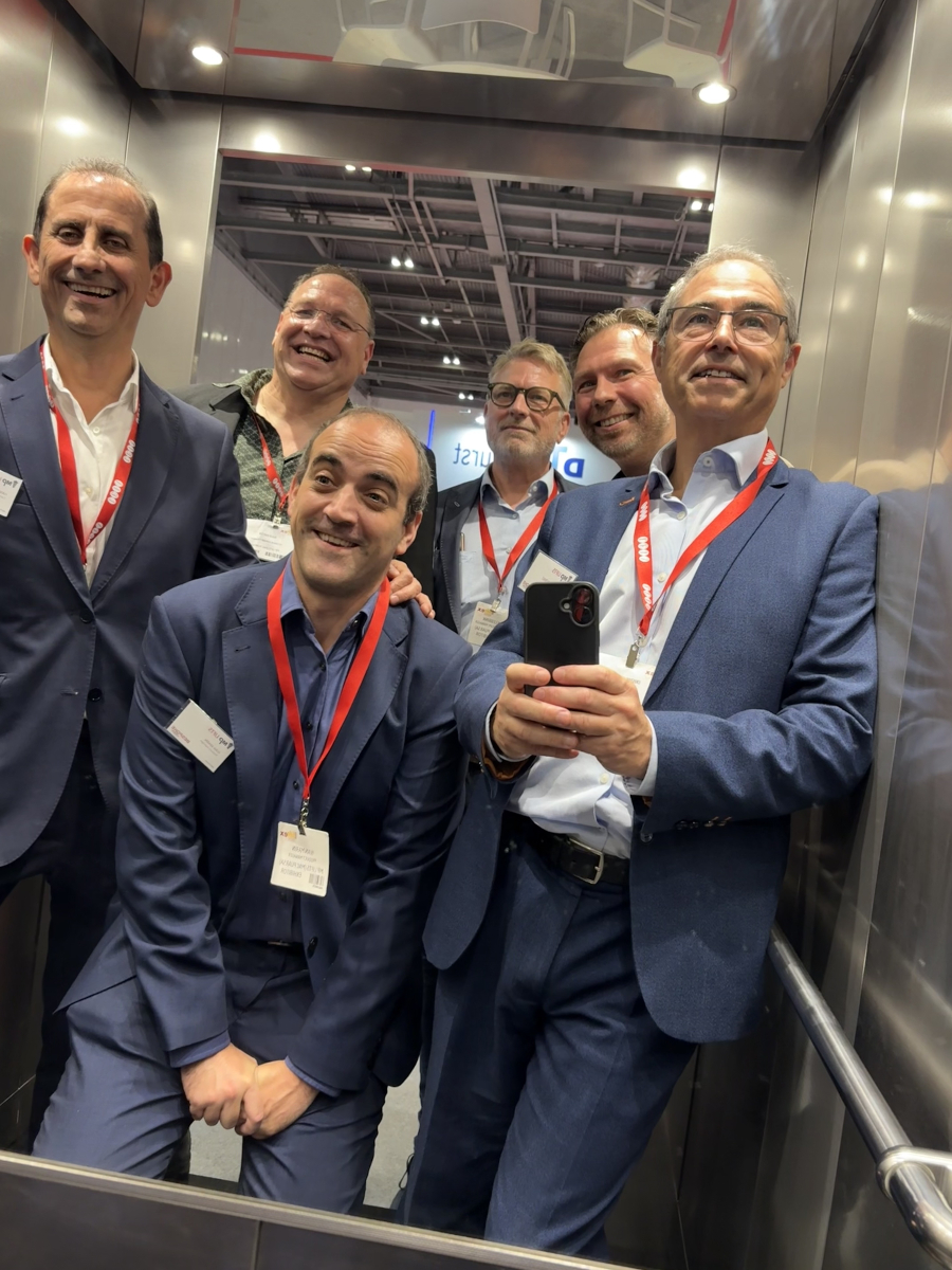 MP Lifts - 📅 21 June is World Selfie Day. Lift mirrors,... | Facebook