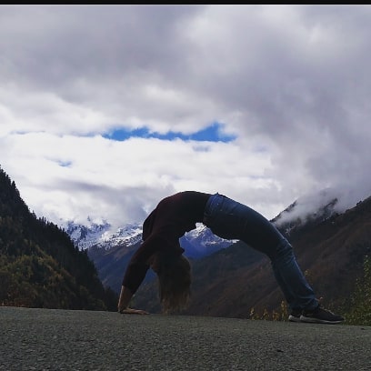 We Are Yoga - 🇨🇵 Urdhva Dhanurasana, posture de l'arc... | Facebook