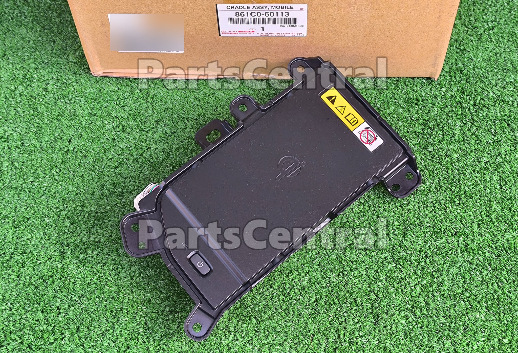 Parts on Demand >> Toyota Genuine Wireless Charger for Land
