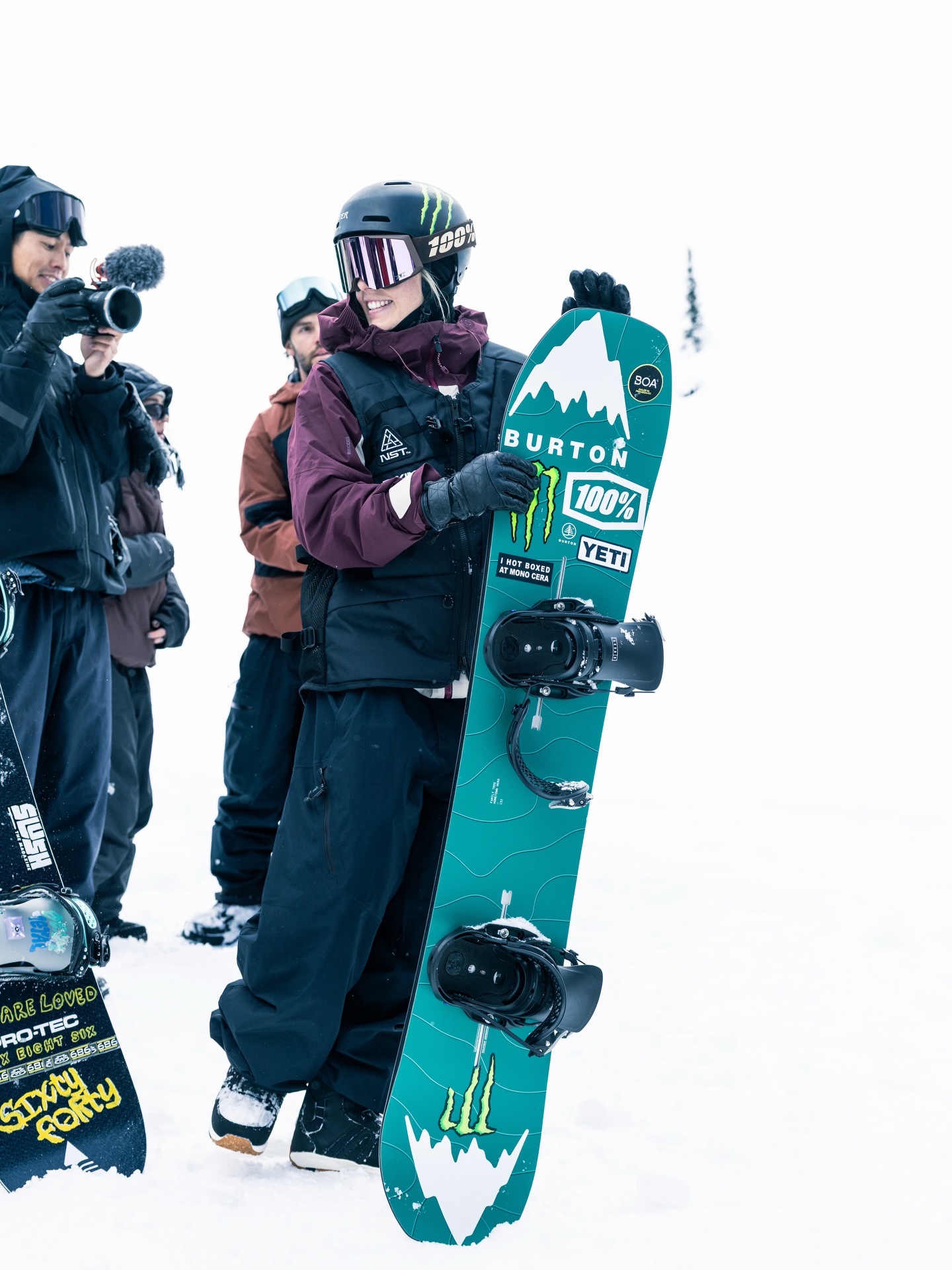 k2 apache black hawk skis with marker m1000 bind Strike Ski W/ M2 Binding Ocean Shoei RF-SR Helmet - Color:LA8-Faded Sage offering a great balance