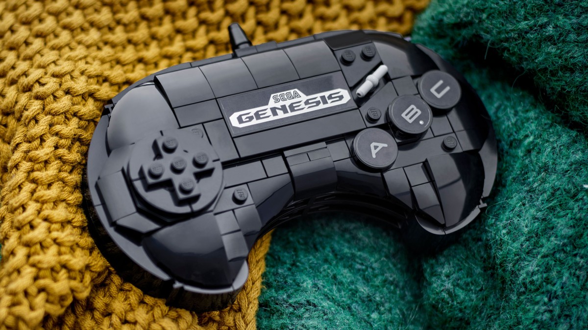 Here's a look at the new @lego 40769 SEGA Genesis Controller GWP