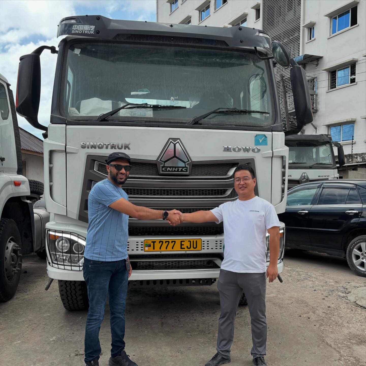 Man - 𝐌𝐚𝐧 𝐇𝐚𝐮𝐥𝐚𝐠𝐞 𝐂𝐨𝐦𝐩𝐚𝐧𝐲 𝐋𝐢𝐦𝐢𝐭𝐞𝐝 🇿🇲🇲🇼🇰🇪🇷🇼🇧🇮🇿🇦🇹🇿 ⚫️ Transit cargo ...