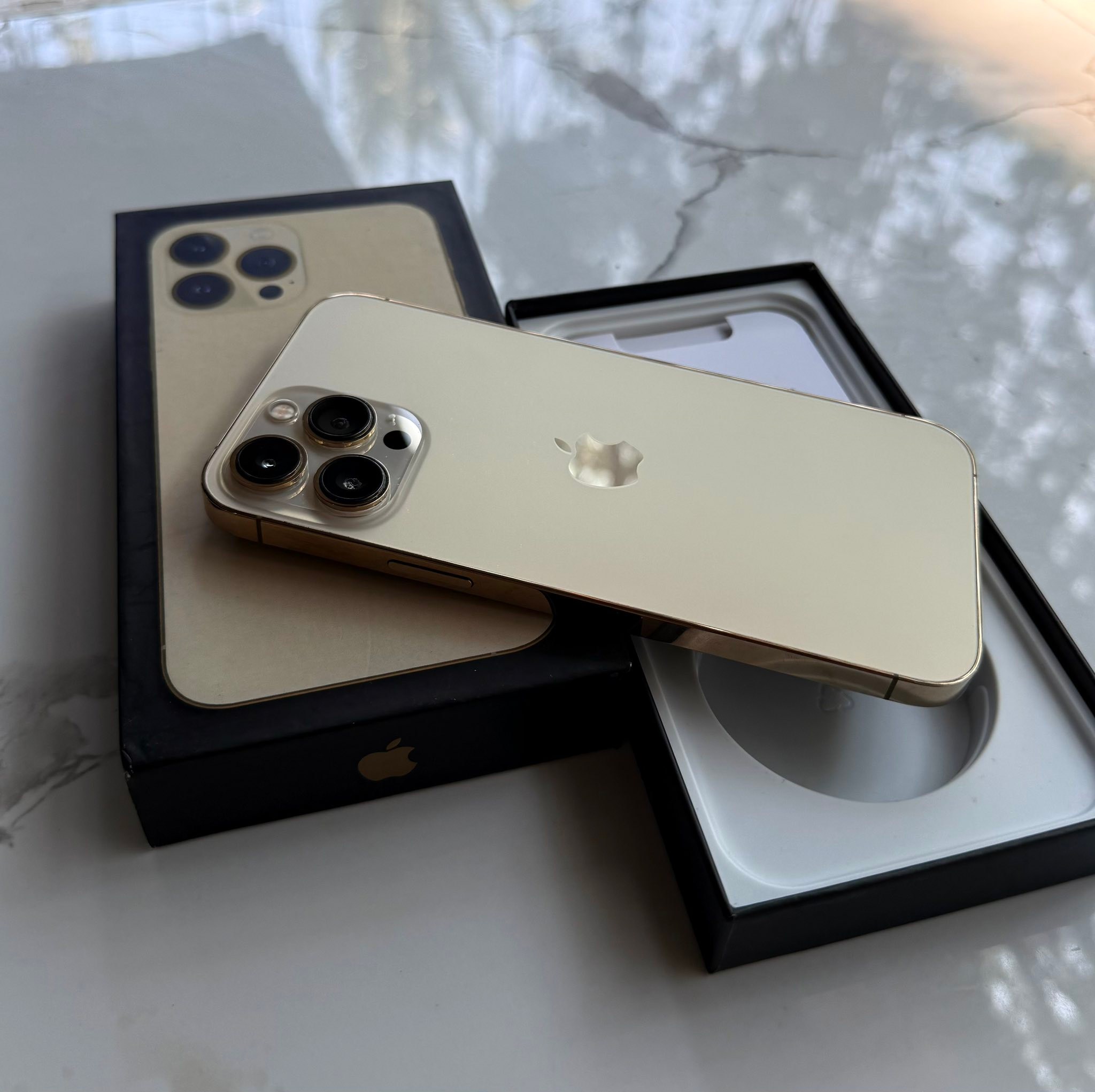 iPhone 13 Promax 256gb? Gold? Brandnew Condition✓ Factory 