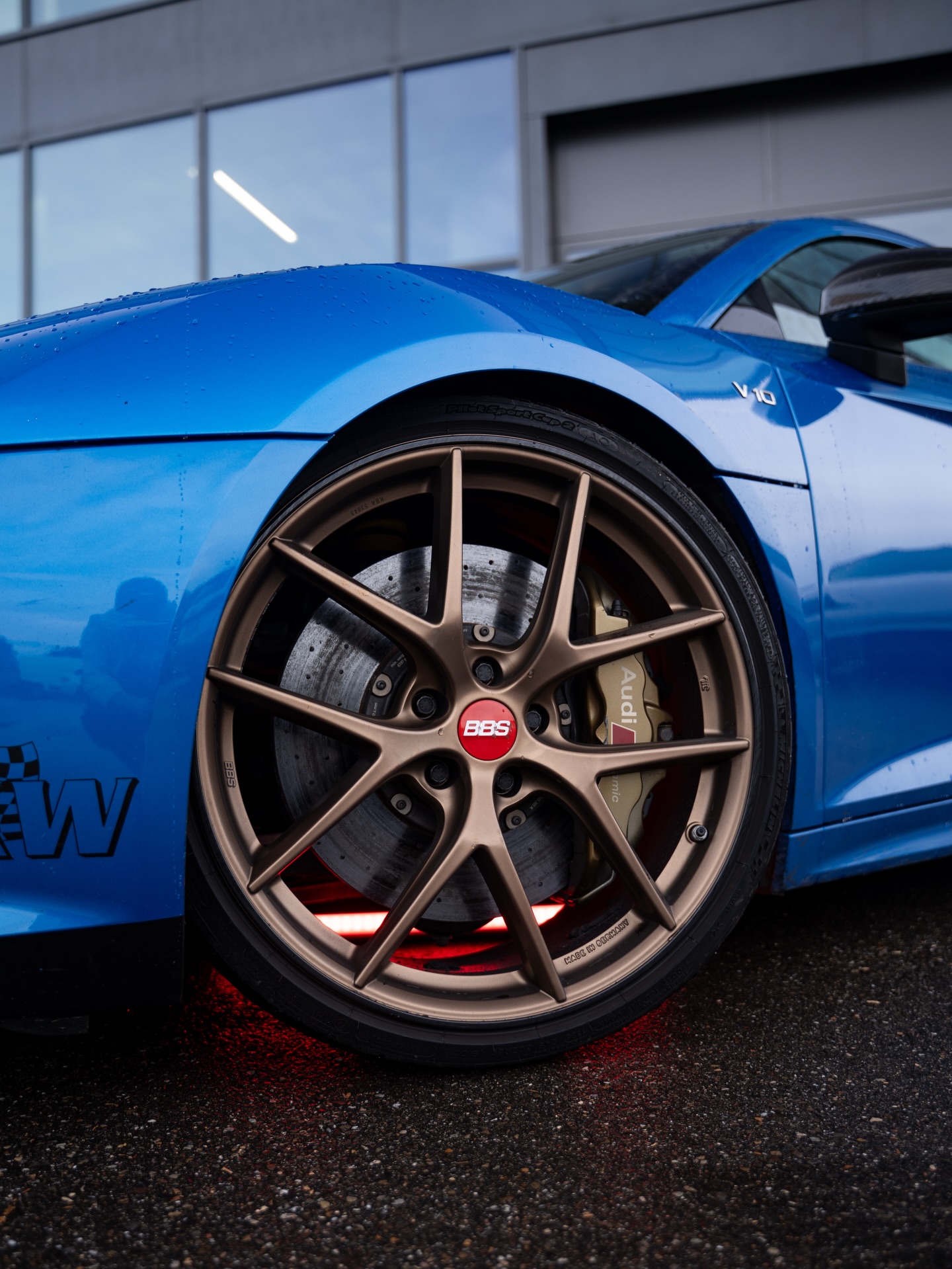 Audi R8 V10 equipped with BBS CI-R UNLIMITED and KW Suspension