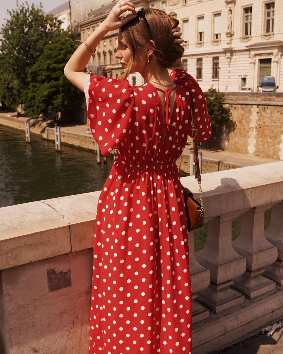 polka dot dress designs Classic charm meets modern flair with the Millie Red Dress. This enchanting midi features a playful red and white polka dot pattern, beautifully complemented by a flattering V-neck design A Guide to Beach COLOR:Black-Gold Category_Women Maxi a smocked elastic back