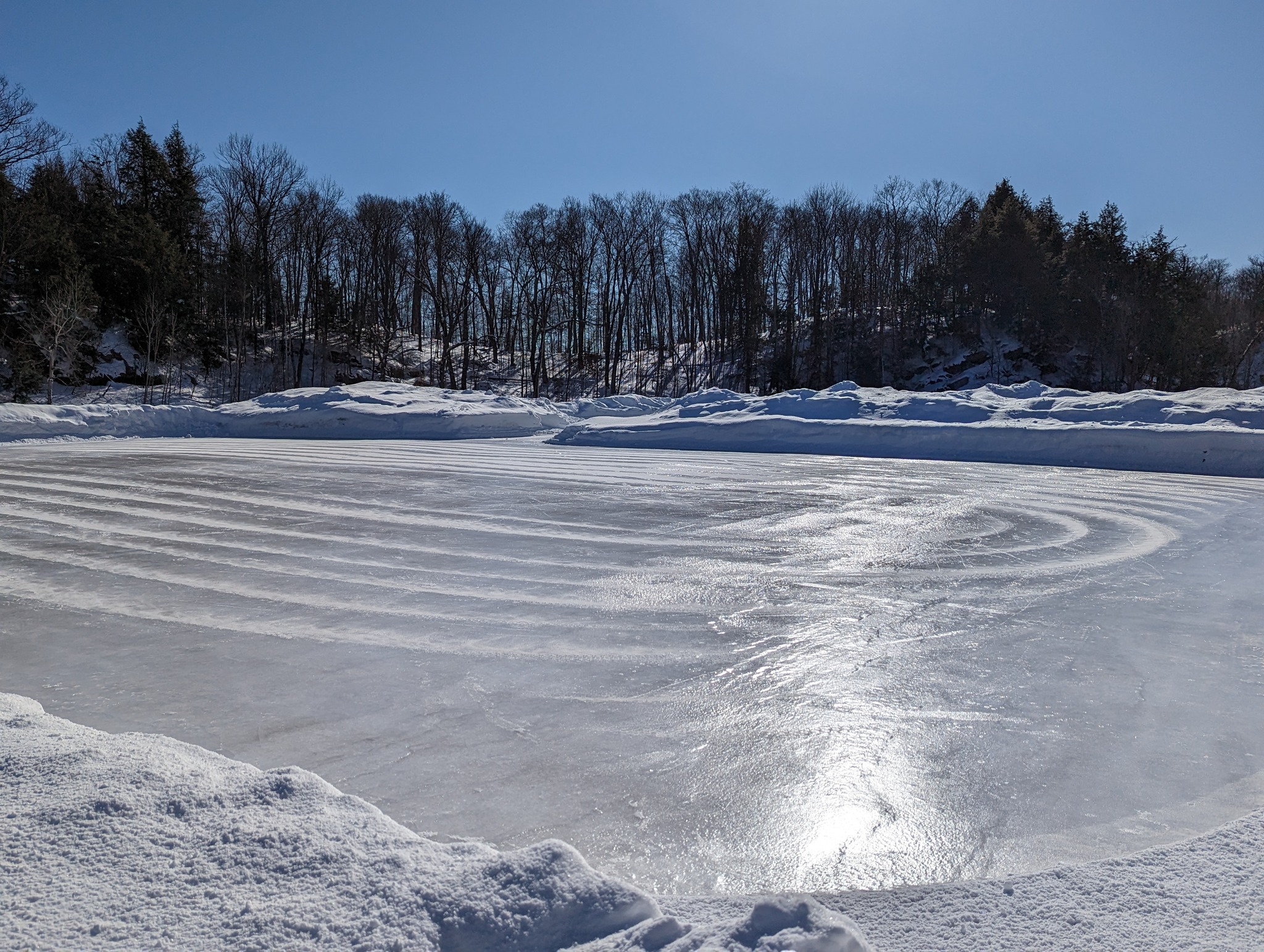 Town - 📣Update on the Outdoor Rink at Lions Lookout ️Staff have been ...