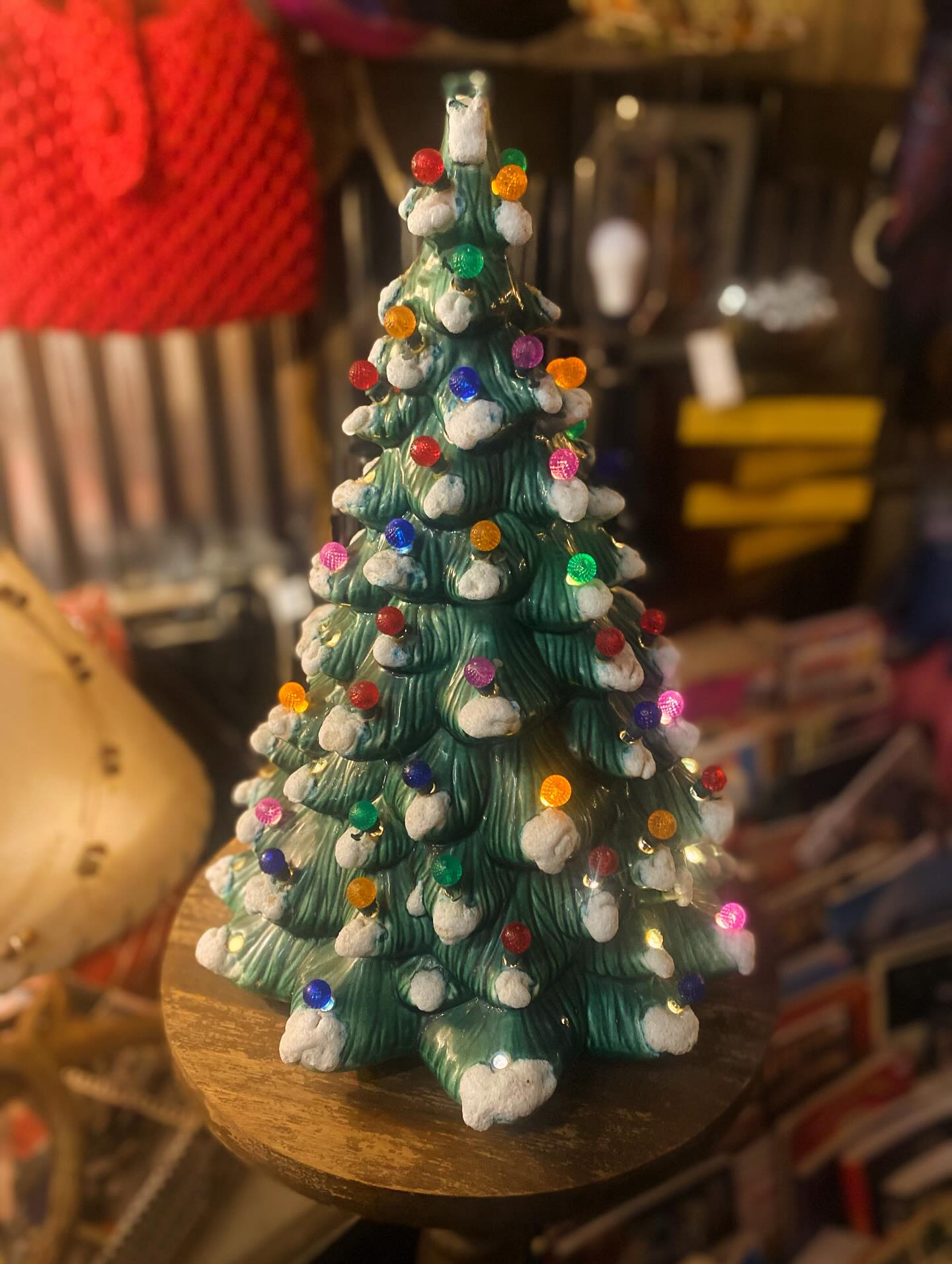Vintage Atlantic Mold ceramic wall/hearth tree. 21” tall. Some of
