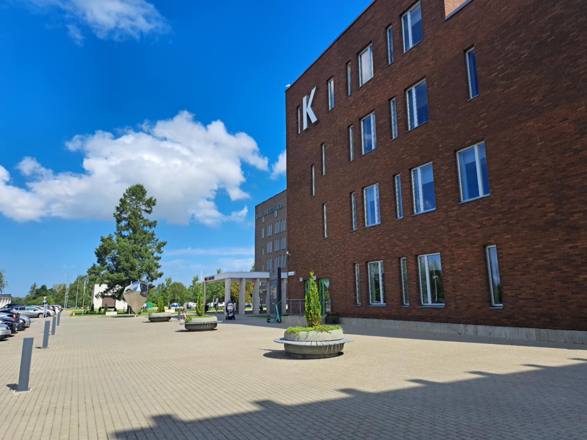Ida-Virumaa... - Ida-Virumaa Kutsehariduskeskus
