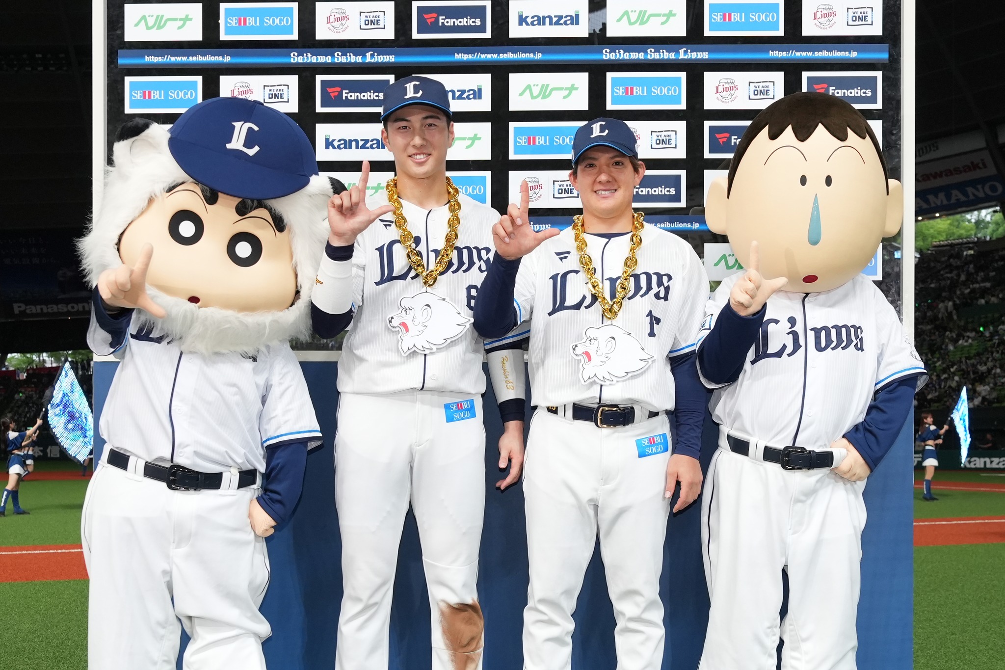 活動歴および当時の関連ビジュアル記録