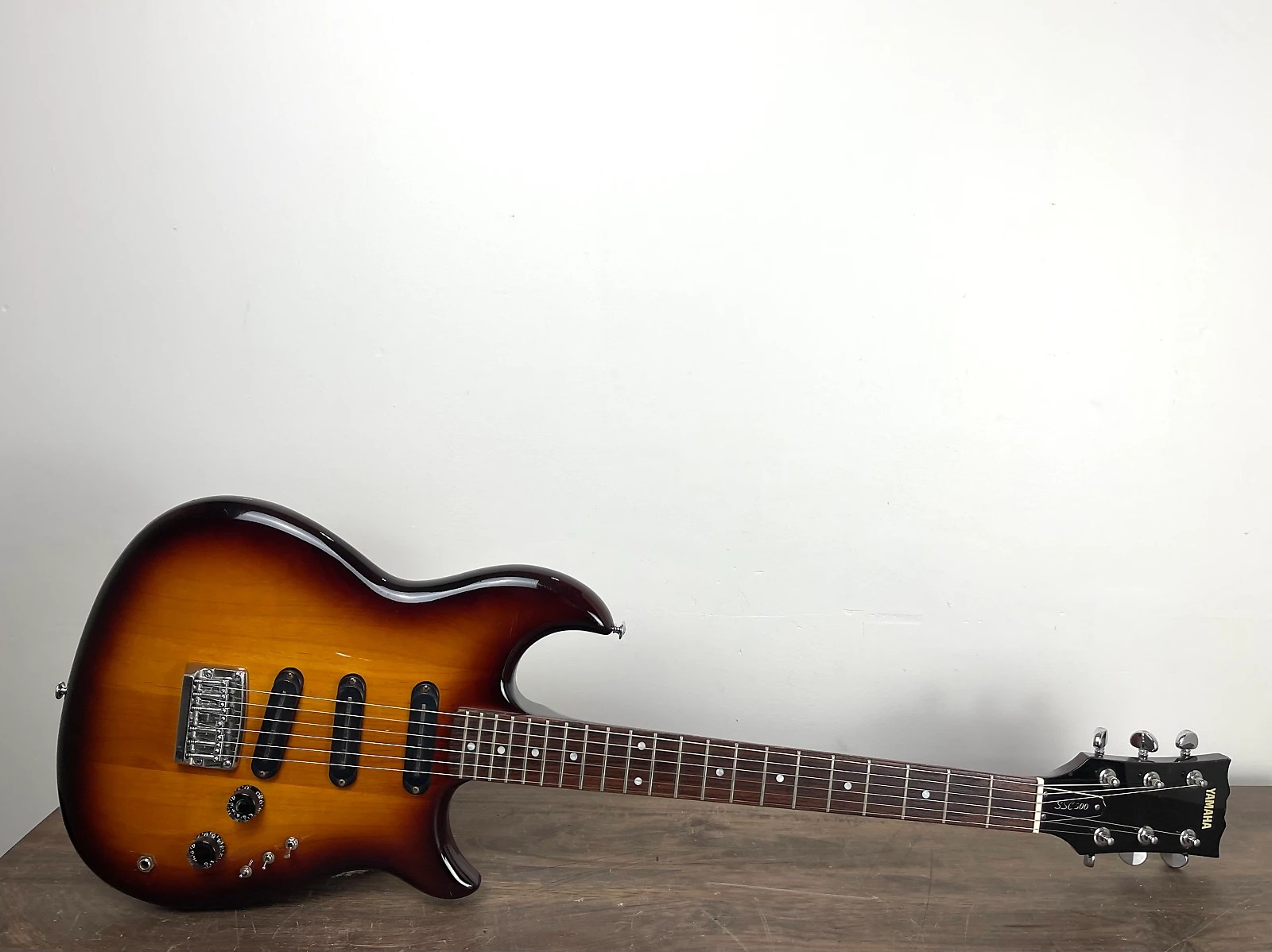 Yamaha STH500R guitar with Spinex pickups for sale
