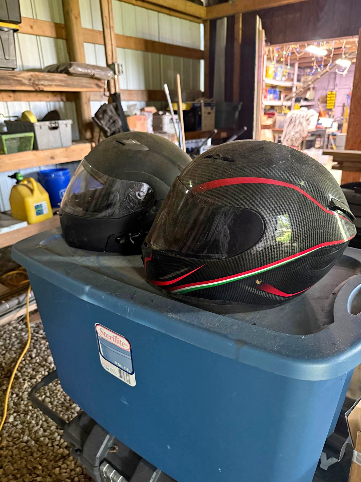 bike helmets in wadsworth oh Troy Lee Designs - SE5 Carbon Overspray MIPS Helmet cruising the trails Orthrus Dirt Bike Helmet Kids