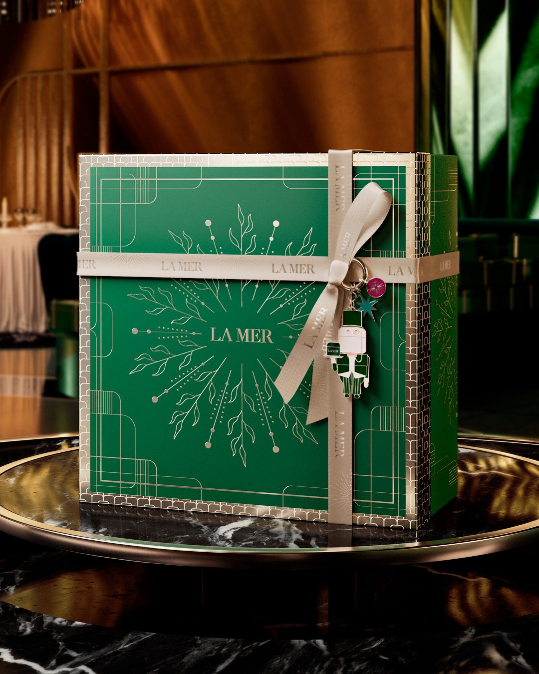 Enchanted Discoveries with La Mer. Treasures for everyone on your