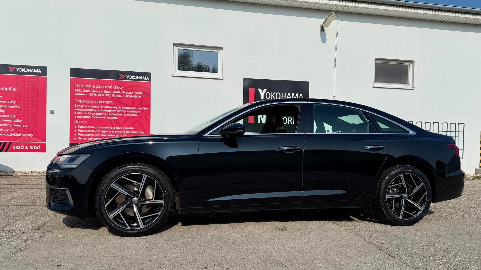 AUDI A6 8,5x19 MAK QVATTRO BL 245/45 R19 Advan Sport V107 YOKOHAMA
